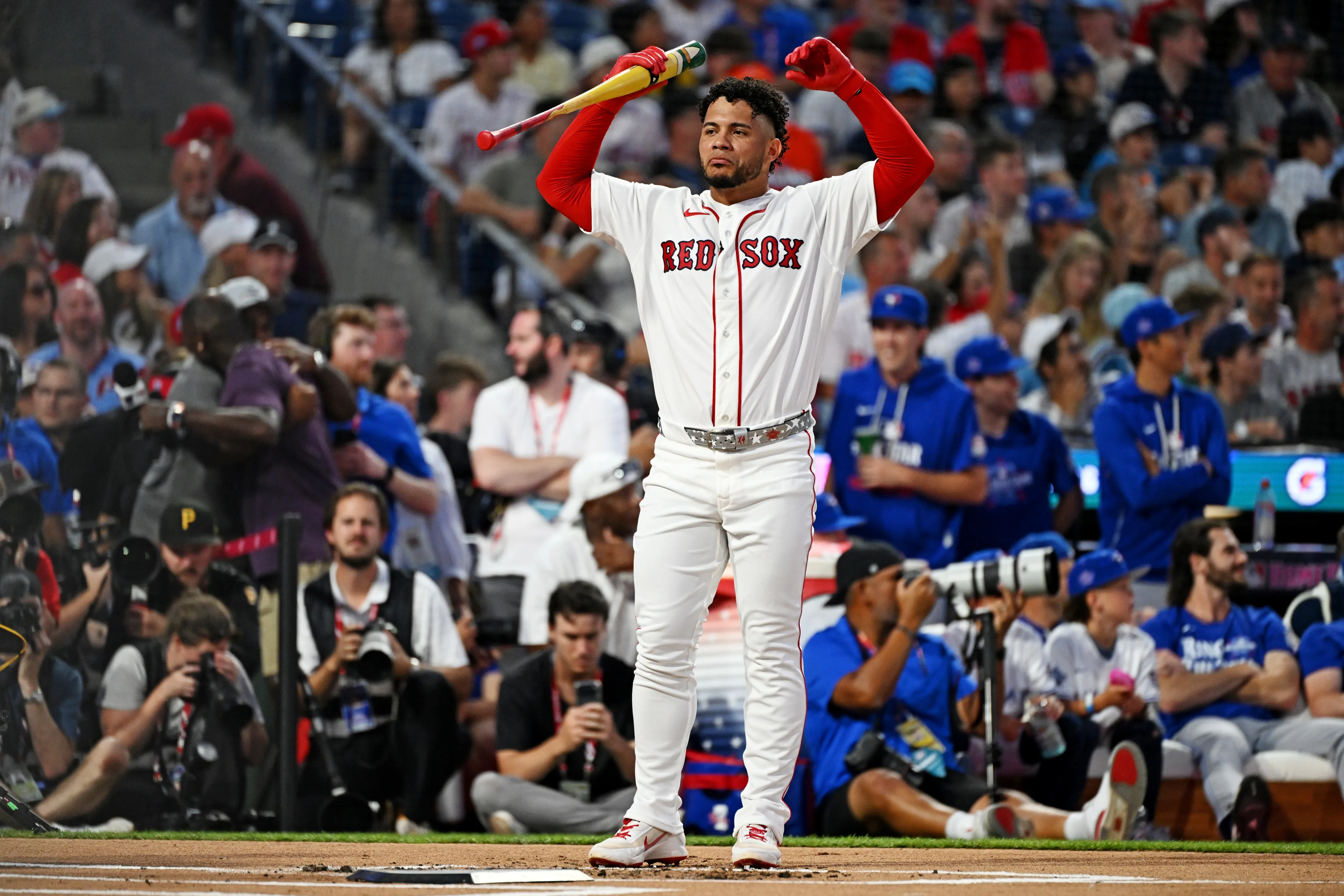 Willson Contreras Makes Home Run Derby History With Mammoth 490-Foot Blast