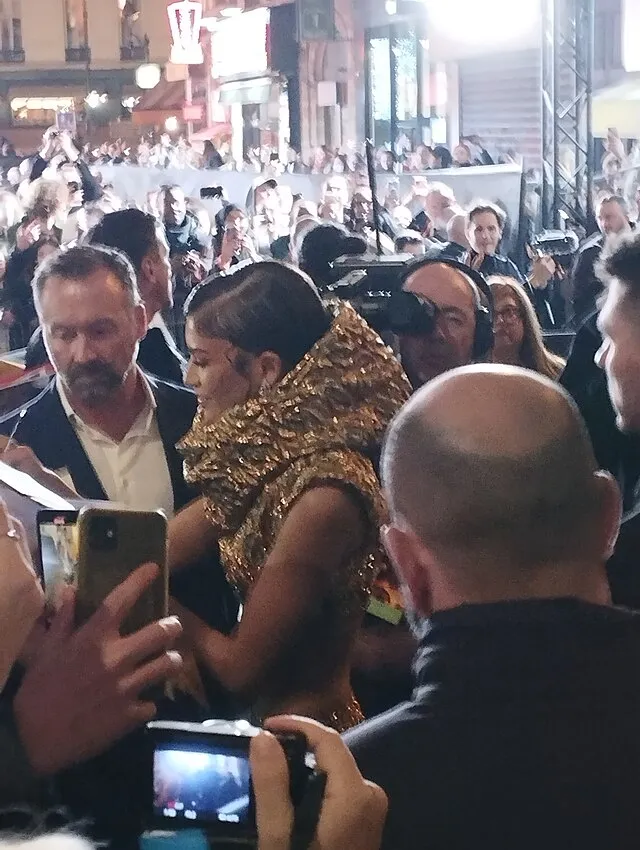 ManoSolo13241324 on Wikimedia