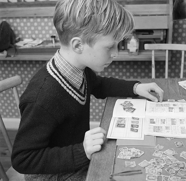Willem van de Poll on Wikimedia Commons