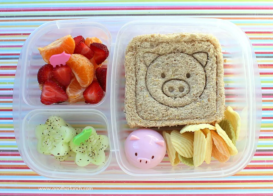 13 Old School Lunchbox Items That Kids No Longer See