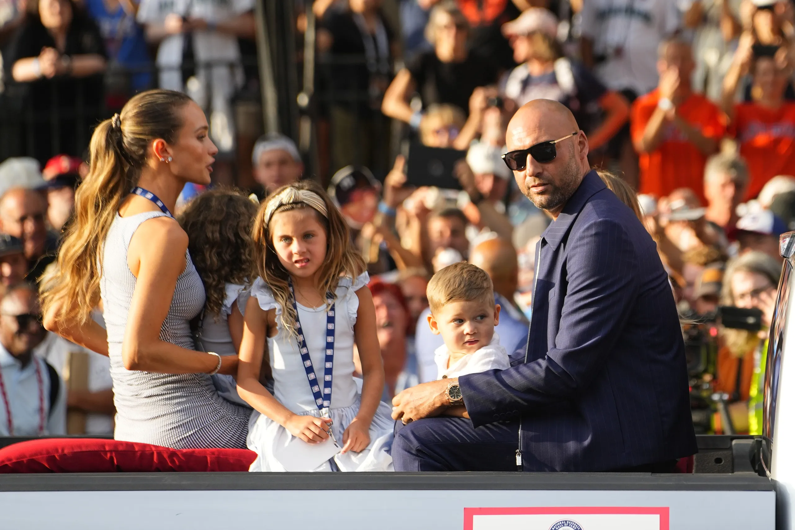 Derek Jeter Reflects on Michigan-Ohio State Rivalry Amid Big Game Weekend