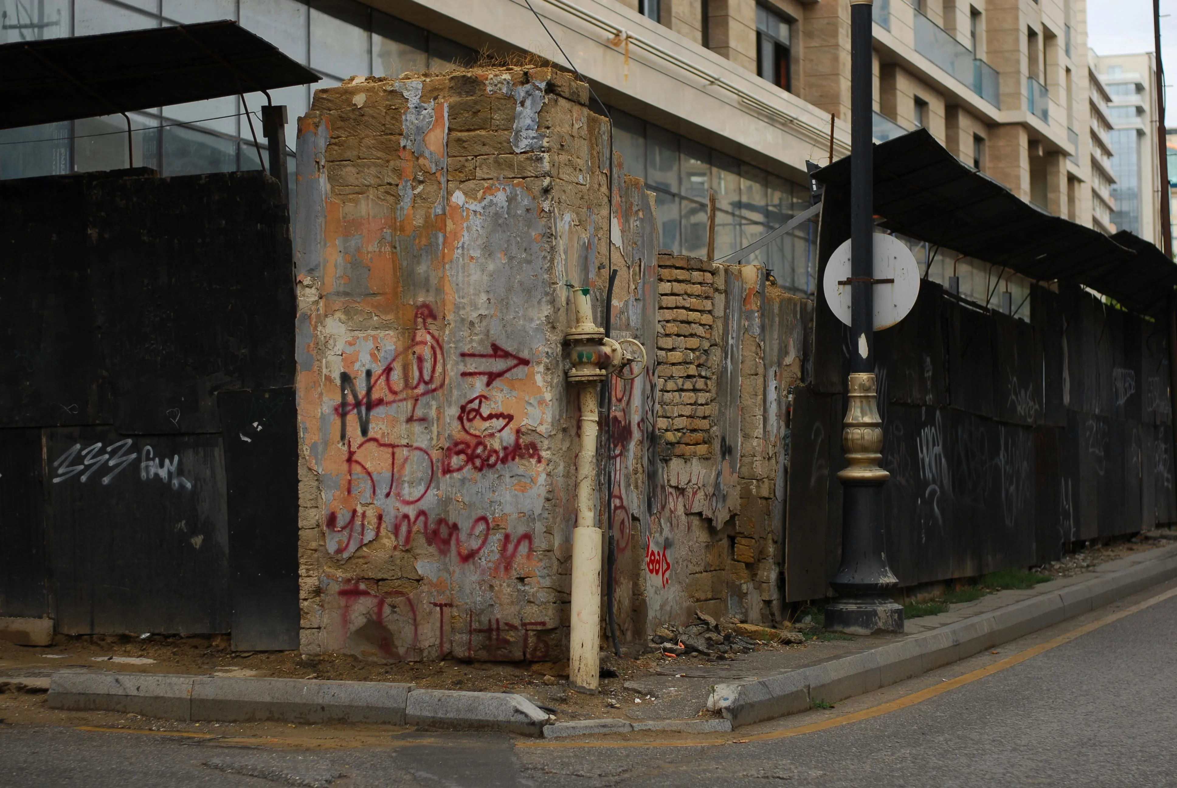 18 Towns With More Ghost Stories Than People