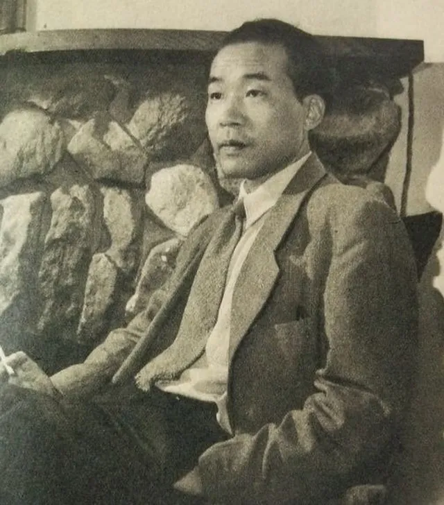 朝日新聞社 on Wikimedia Commons