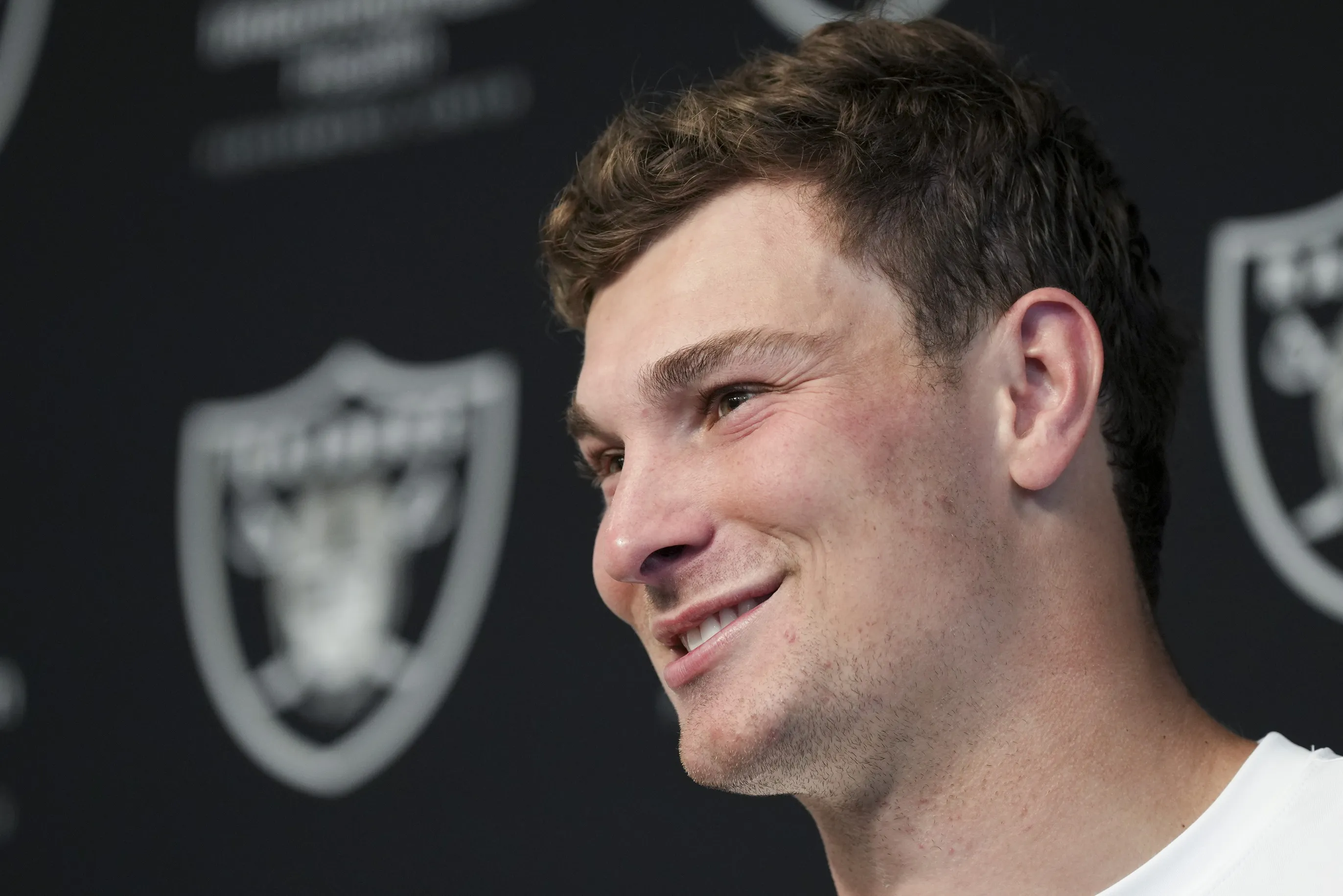 Matt Hasselbeck Predicts Midseason Debut for Raiders Rookie Fernando Mendoza