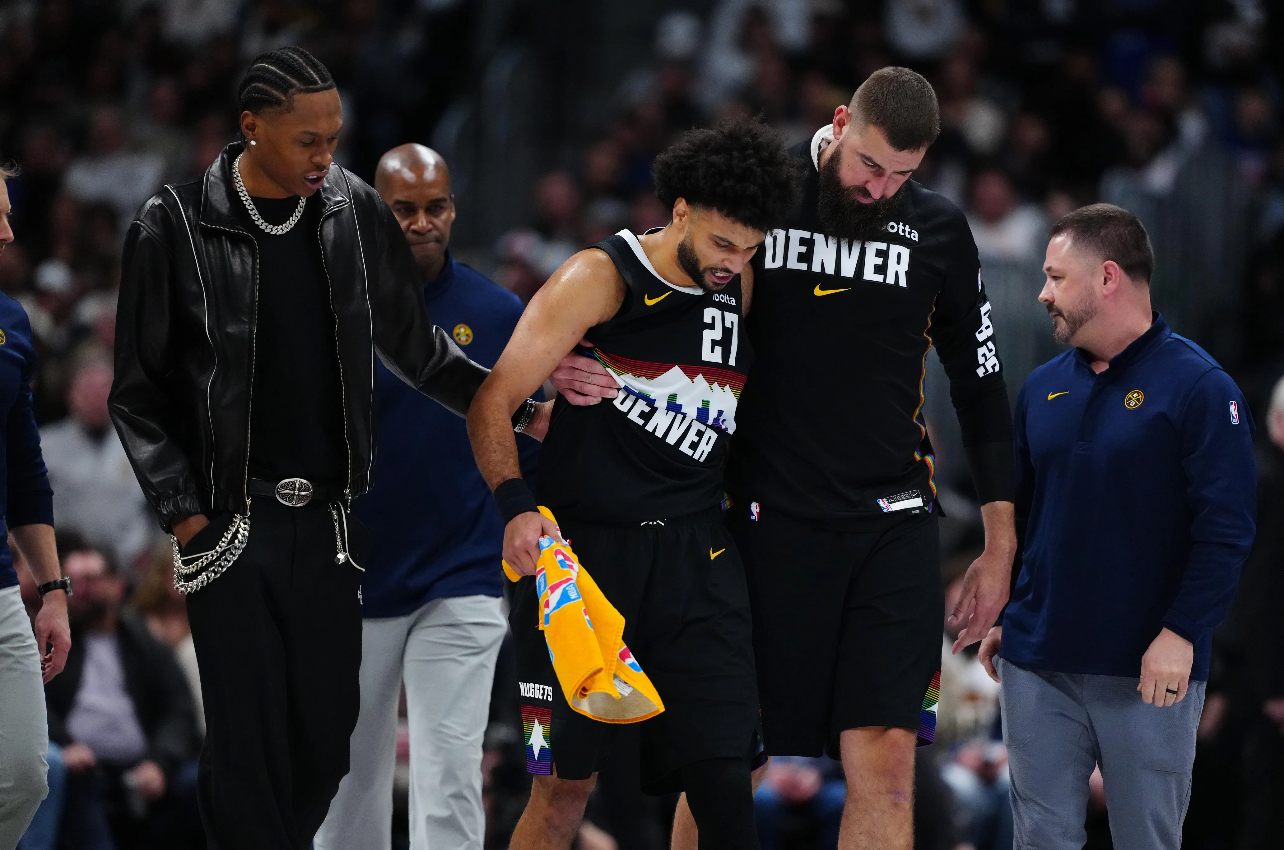 Jamal Murray Injured as Knicks Rout Nuggets in Denver