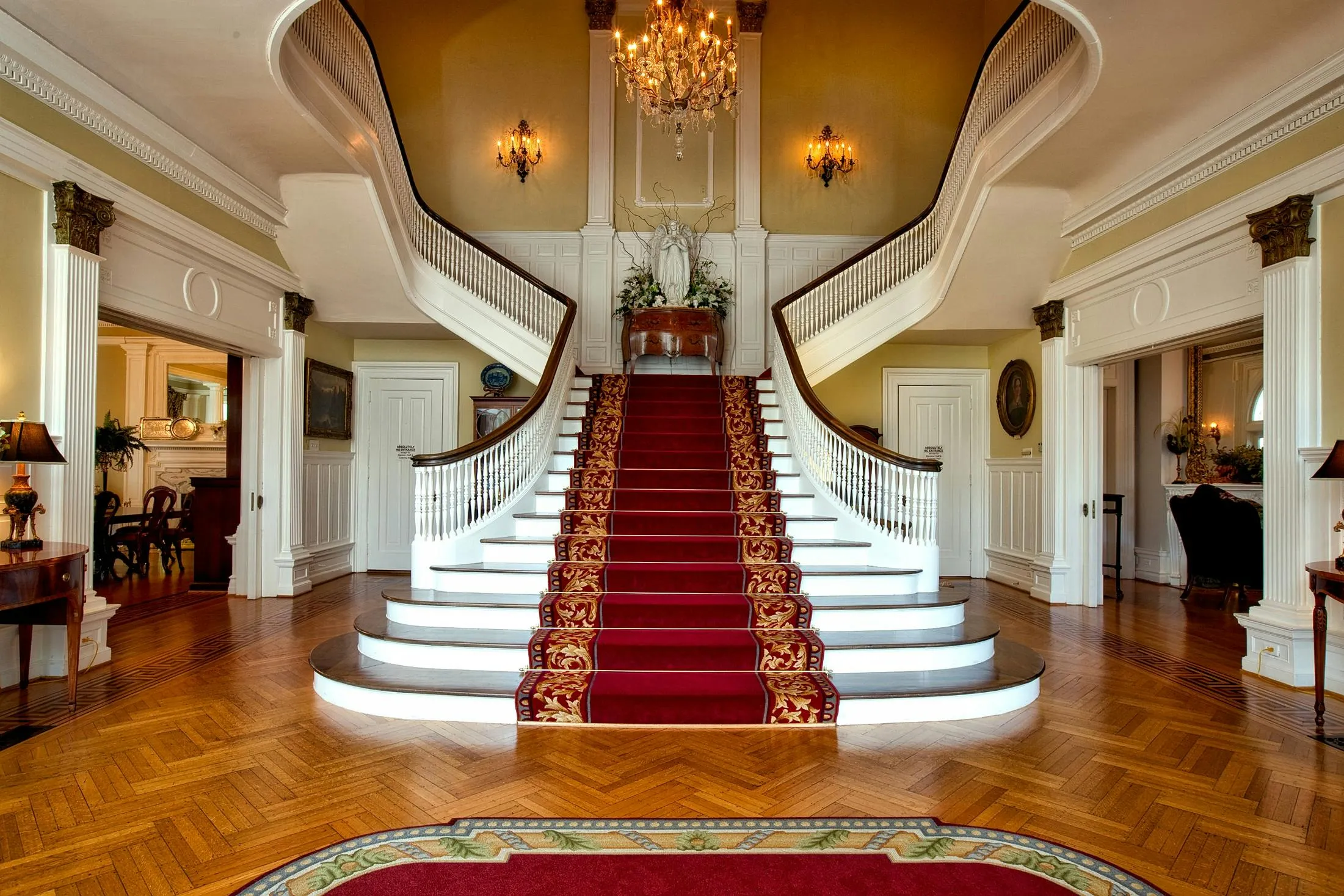 17 Old-Fashioned Hotel Amenities You Won’t See Today