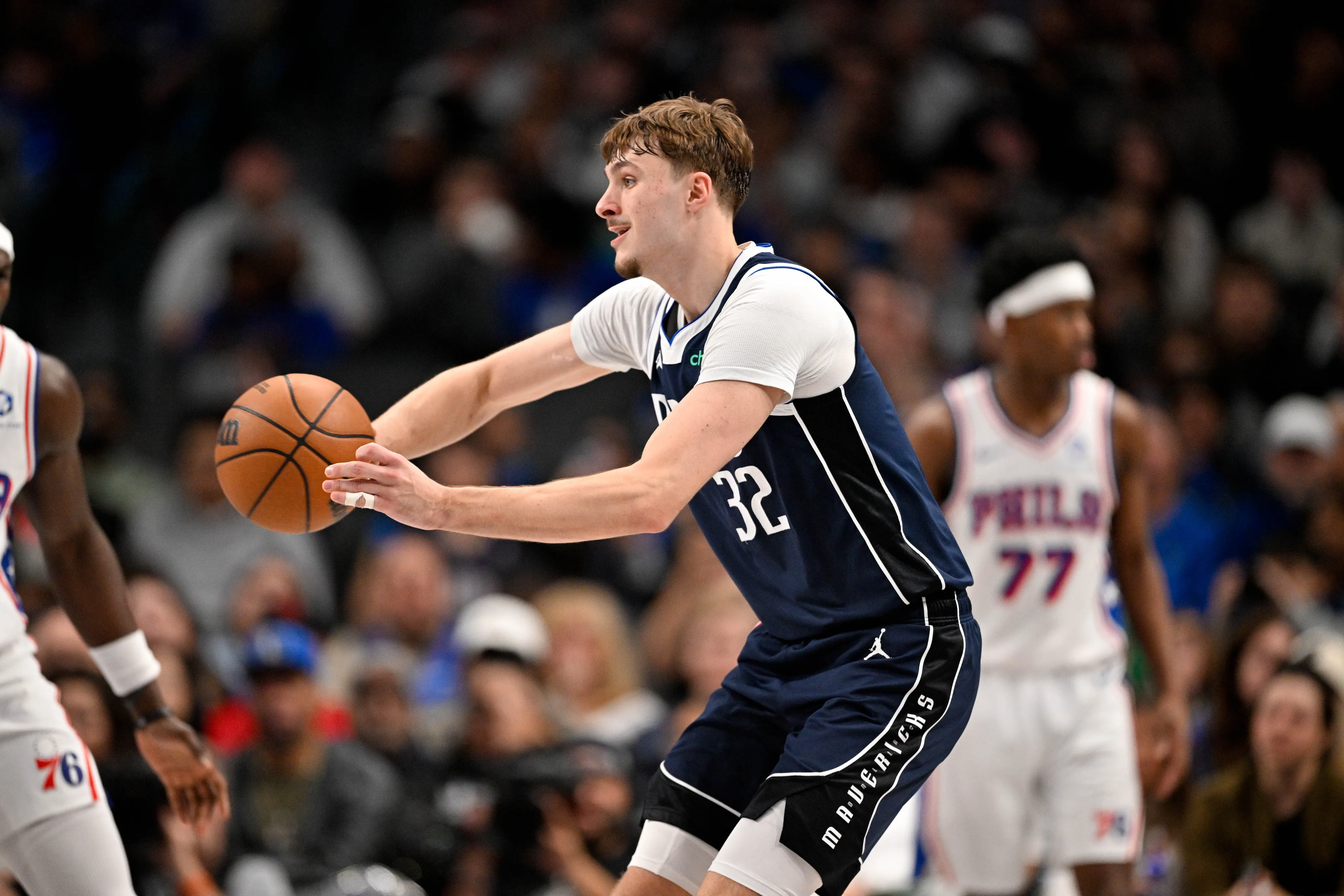 Flagg Flashes Stardom as Mavericks Search for Missing Piece