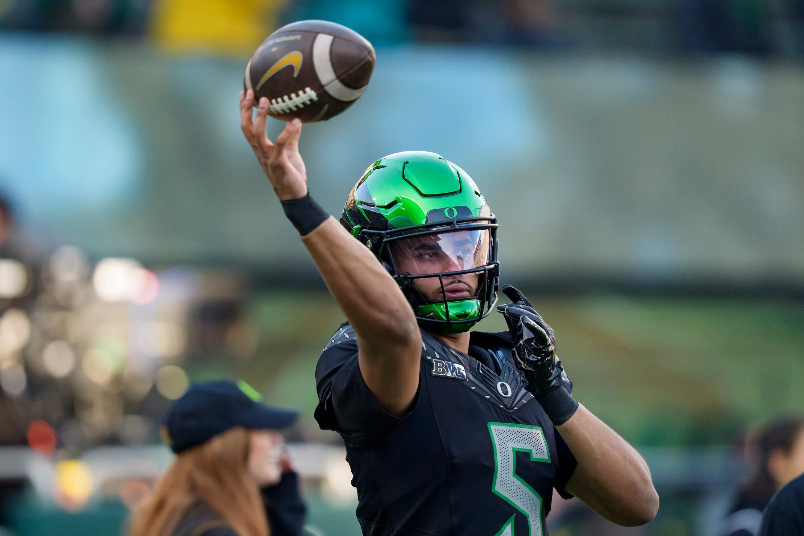 Dante Moore’s Late-Season Surge Propels Him Into Early 2026 NFL Draft Spotlight