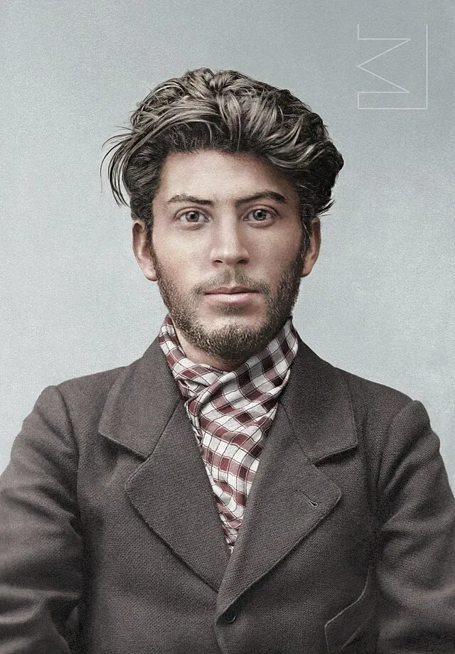 Weinchrist on Wikimedia Commons