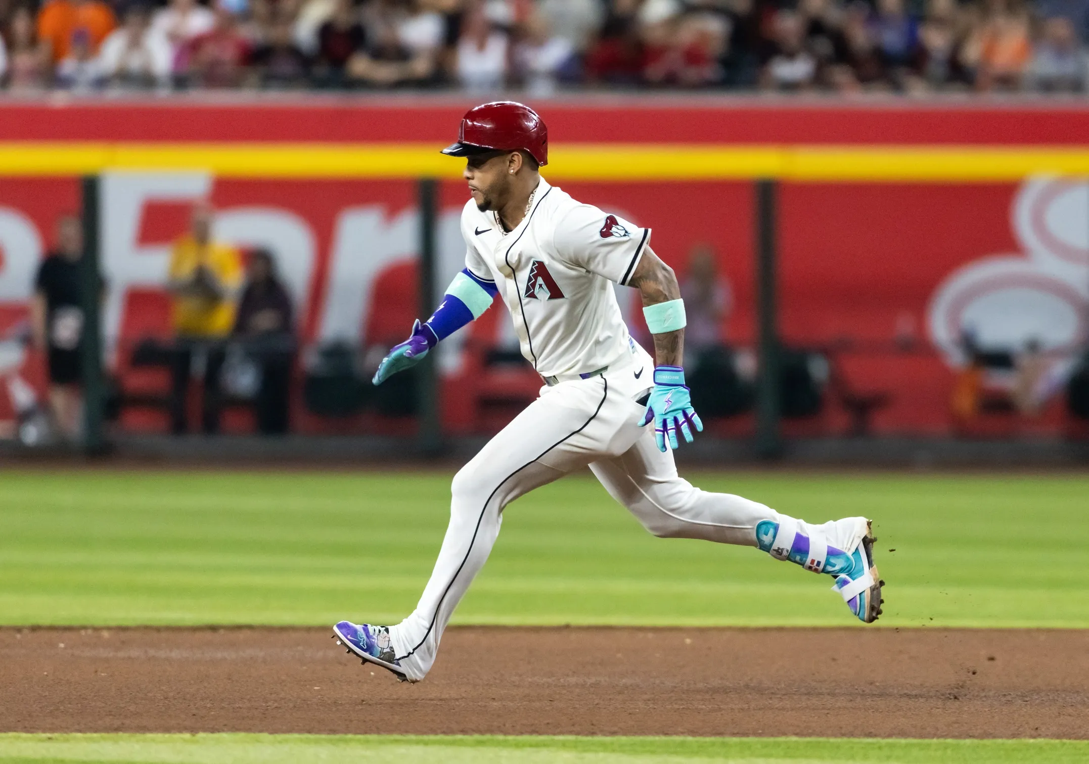 Diamondbacks Likely to Keep Ketel Marte as Trade Talks Stall