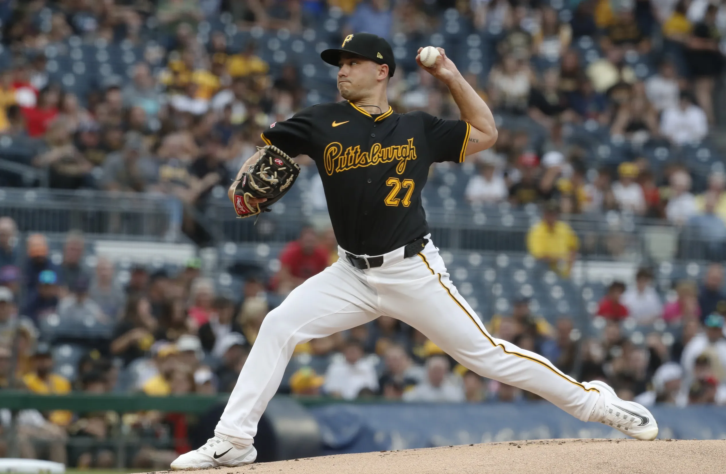 Padres Add Veteran Marco Gonzales on Minor League Deal Ahead of 2026