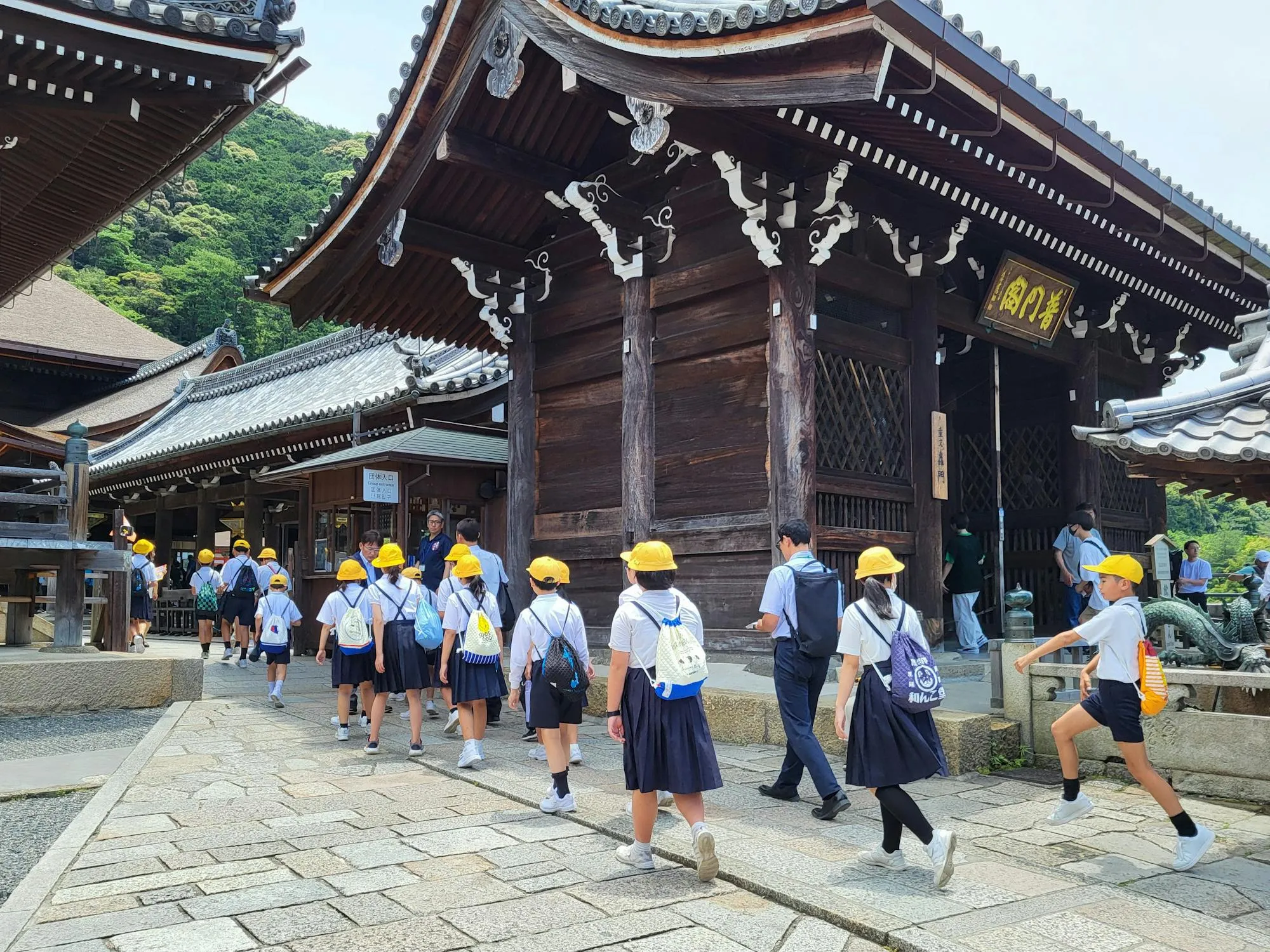 12 Field Trip Destinations Every Kid Went To