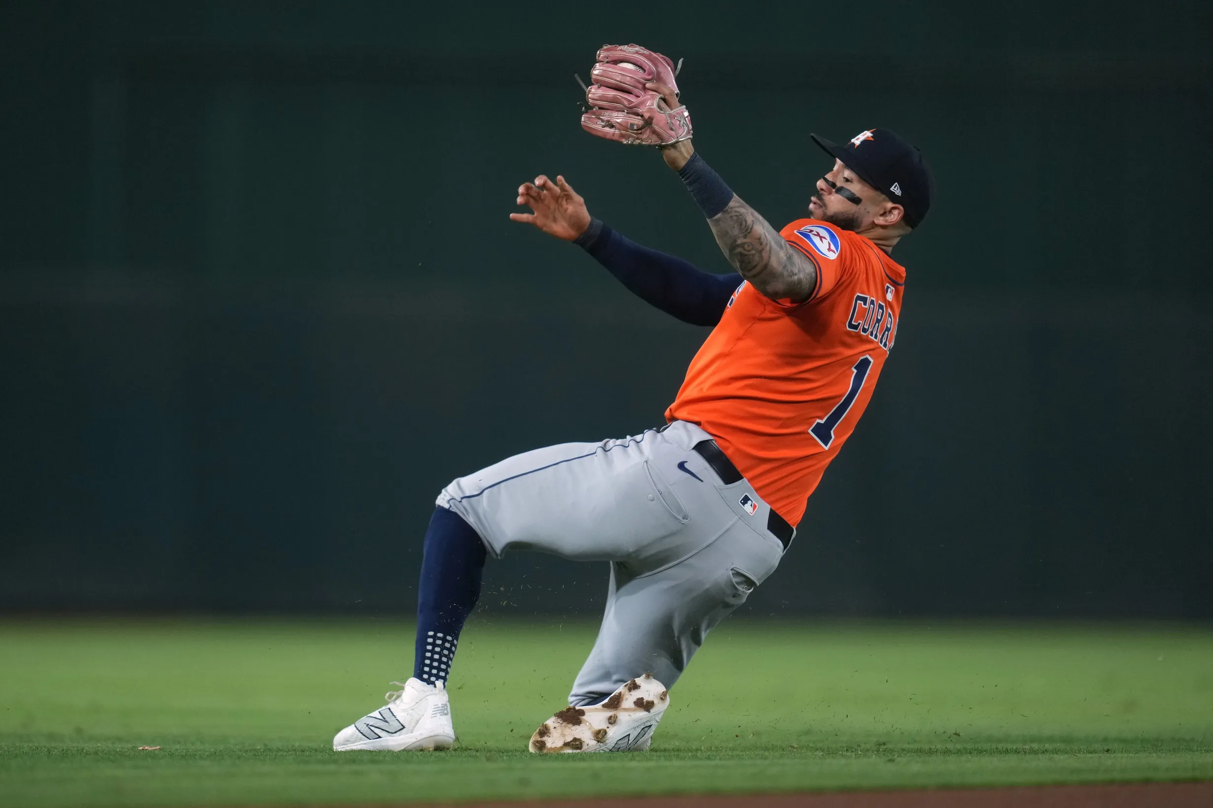 Astros Credit Carlos Correa with Leadership Boost Despite Playoff Miss