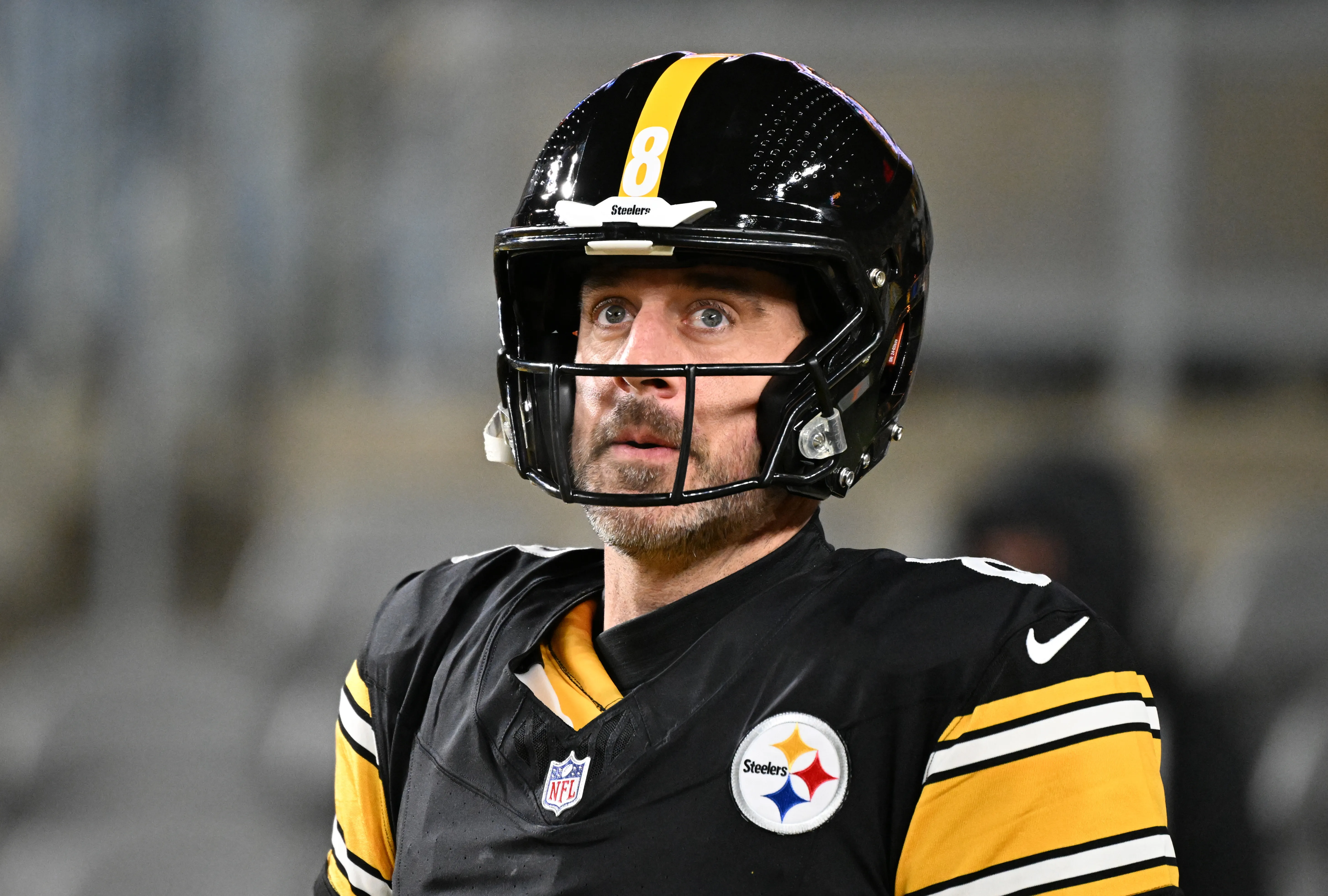 Aaron Rodgers’ Future in Doubt as Steelers Prepare QB Backup Plan