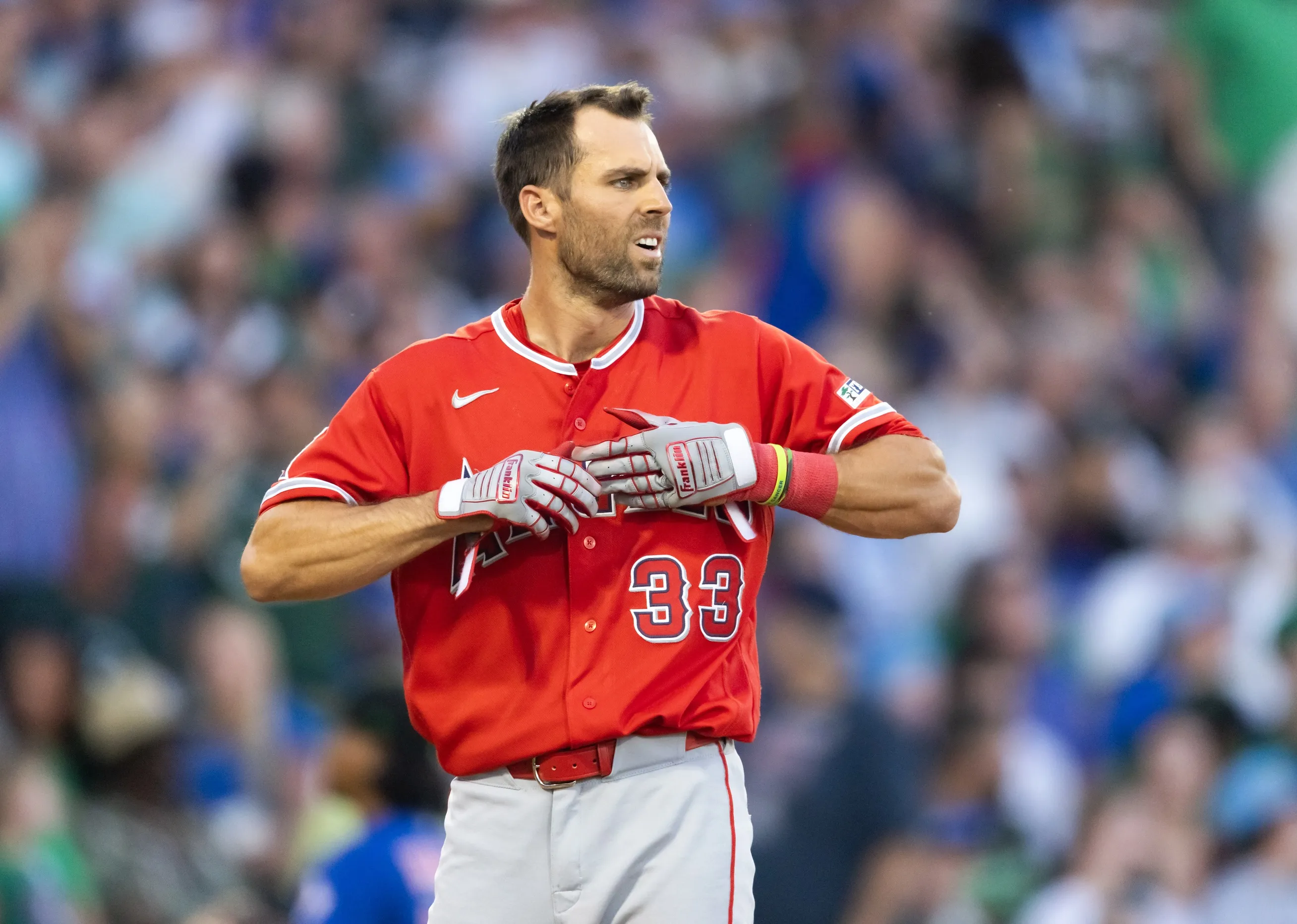 Chris Taylor Retires After 12 MLB Seasons, Leaving Legacy With Dodgers