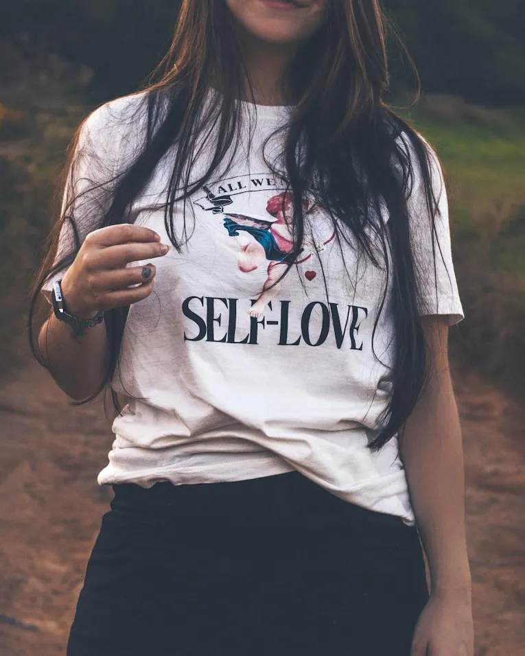 Victória Neves on Unsplash