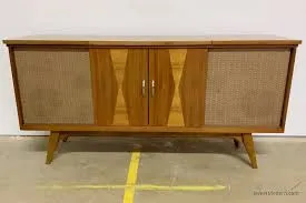Image from Sweet Modern, Akron, OH