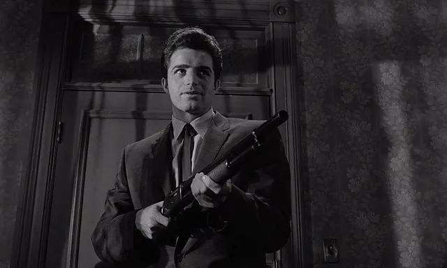 trailer screenshot on Wikimedia Commons