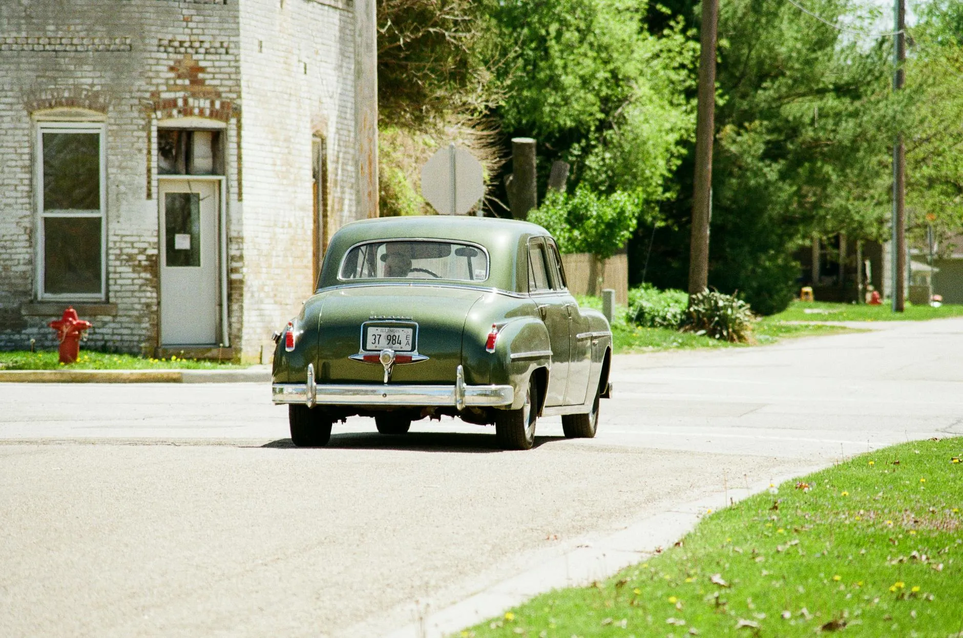 20 Rules Everyone Followed in the 1950s That Now Raise Questions