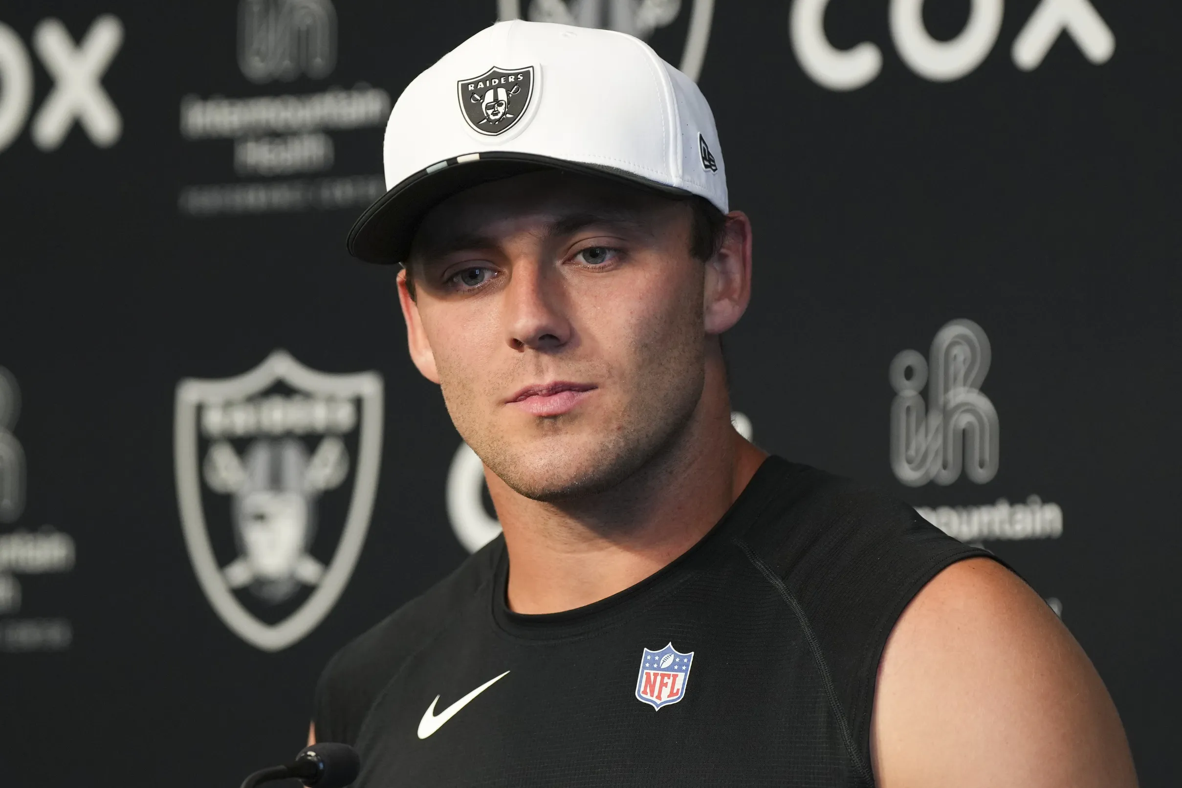 Brock Bowers Earns ESPN's Top Tight End Ranking Despite Injury-Shortened Season