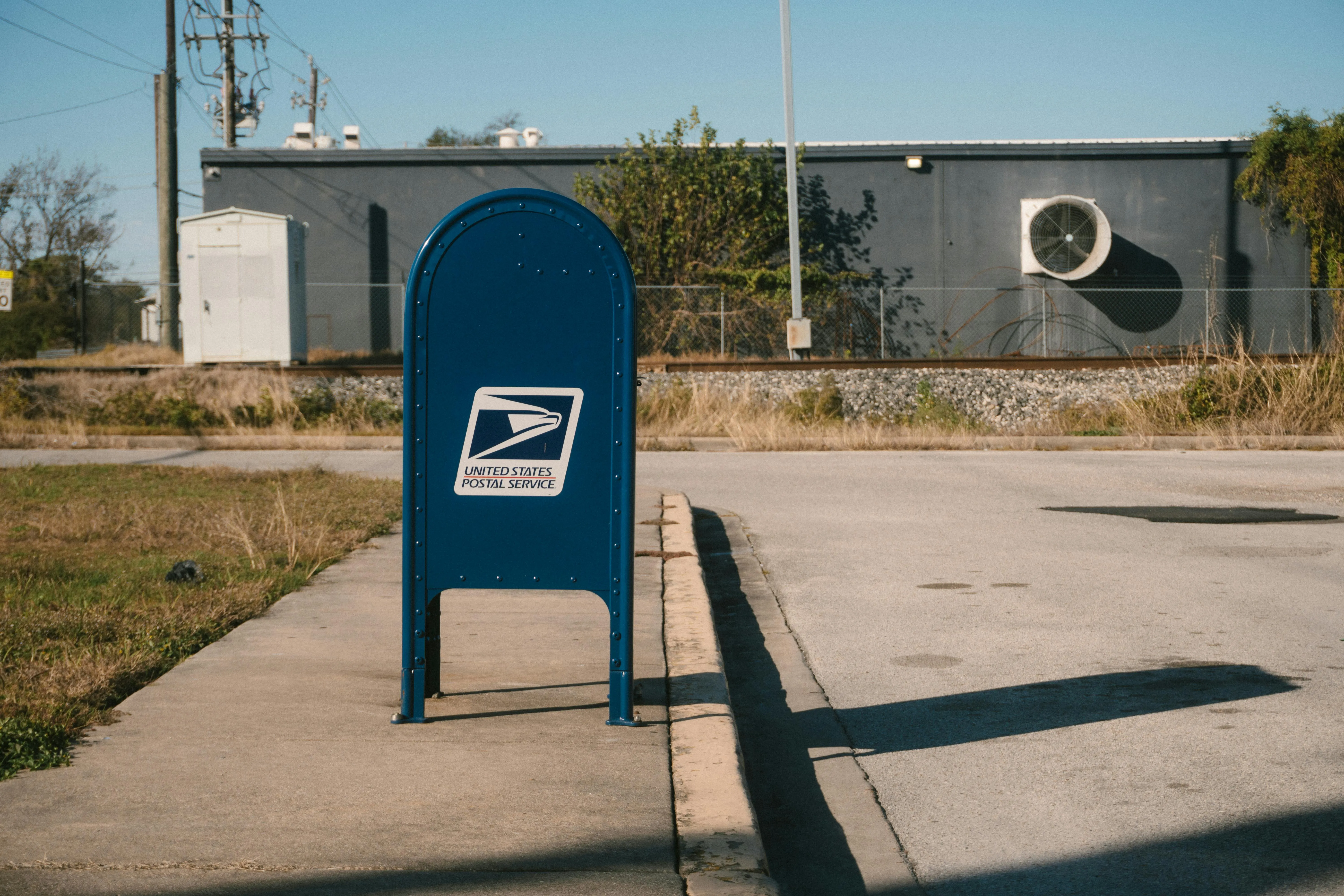 17 Hidden History of American Mailboxes