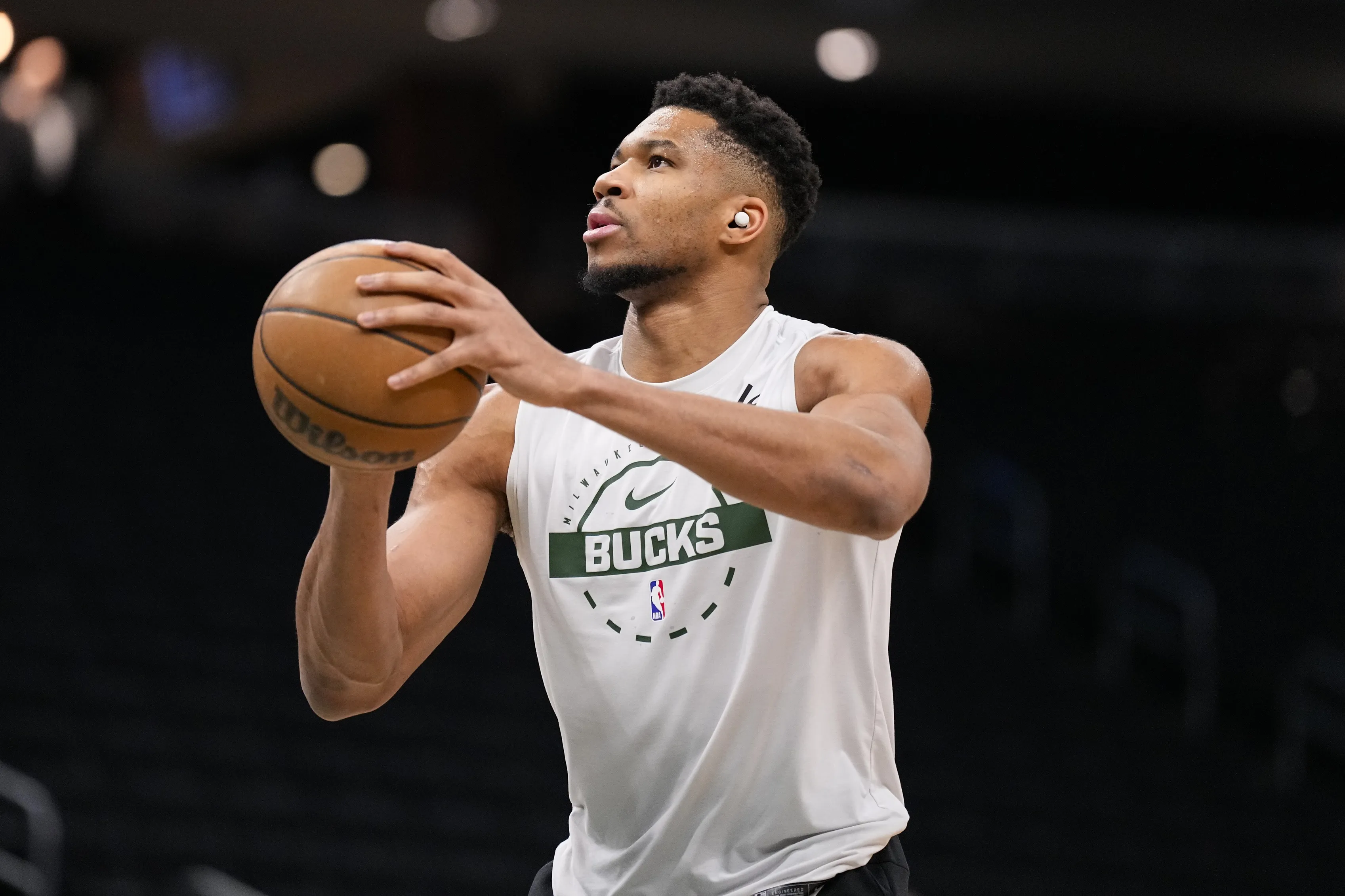 Bucks Face Franchise Crossroads as Giannis Trade Talks Intensify Ahead of Deadline