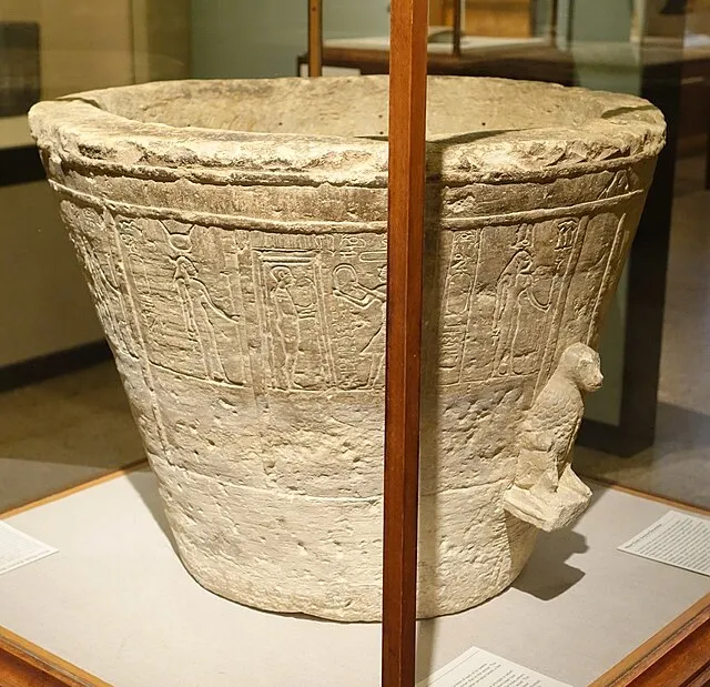 Daderot on Wikimedia Commons