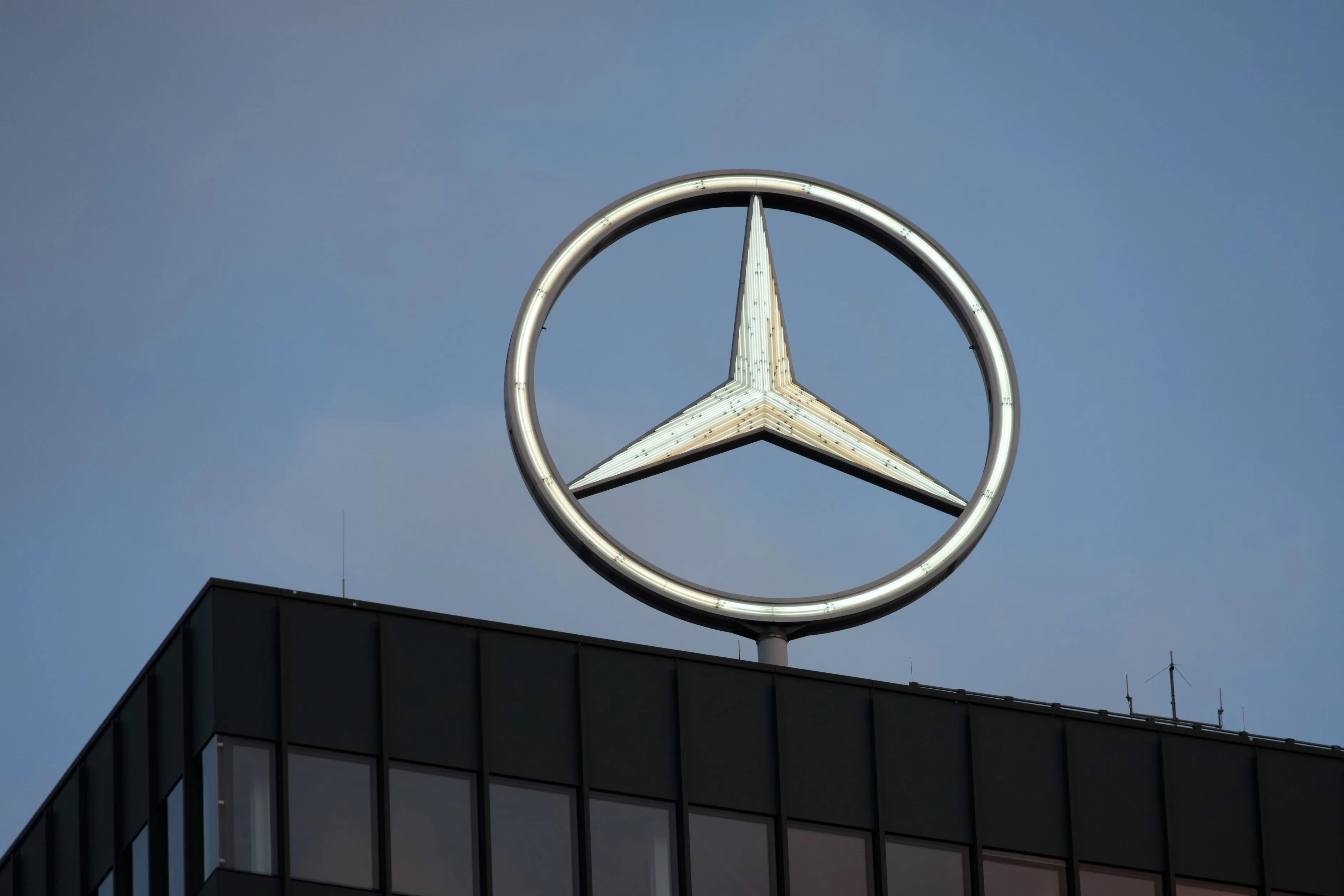 Alpine and Mercedes Involved in a Viral Online Trolling Contest