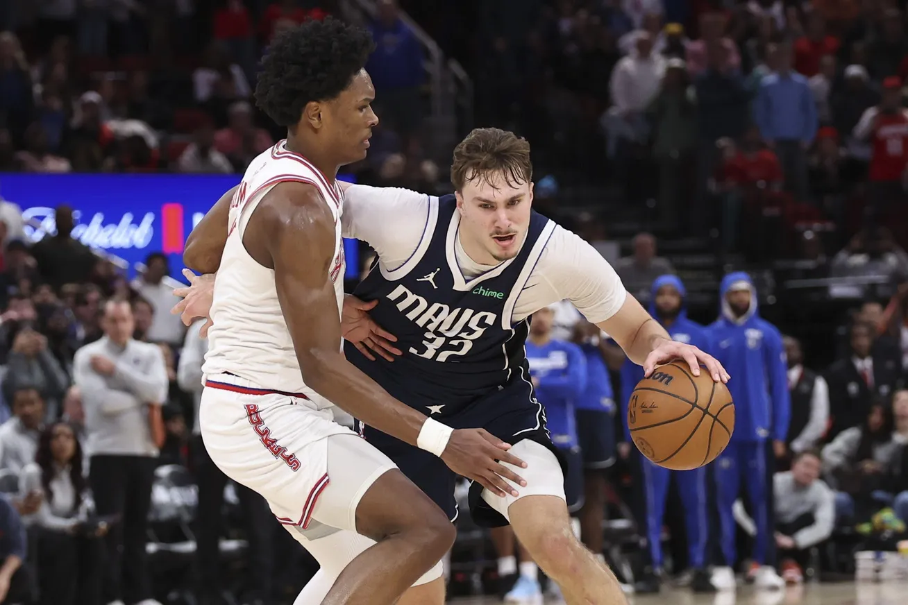 Flagg Sets Teen Scoring Record as Mavericks Fall Short Against Rockets