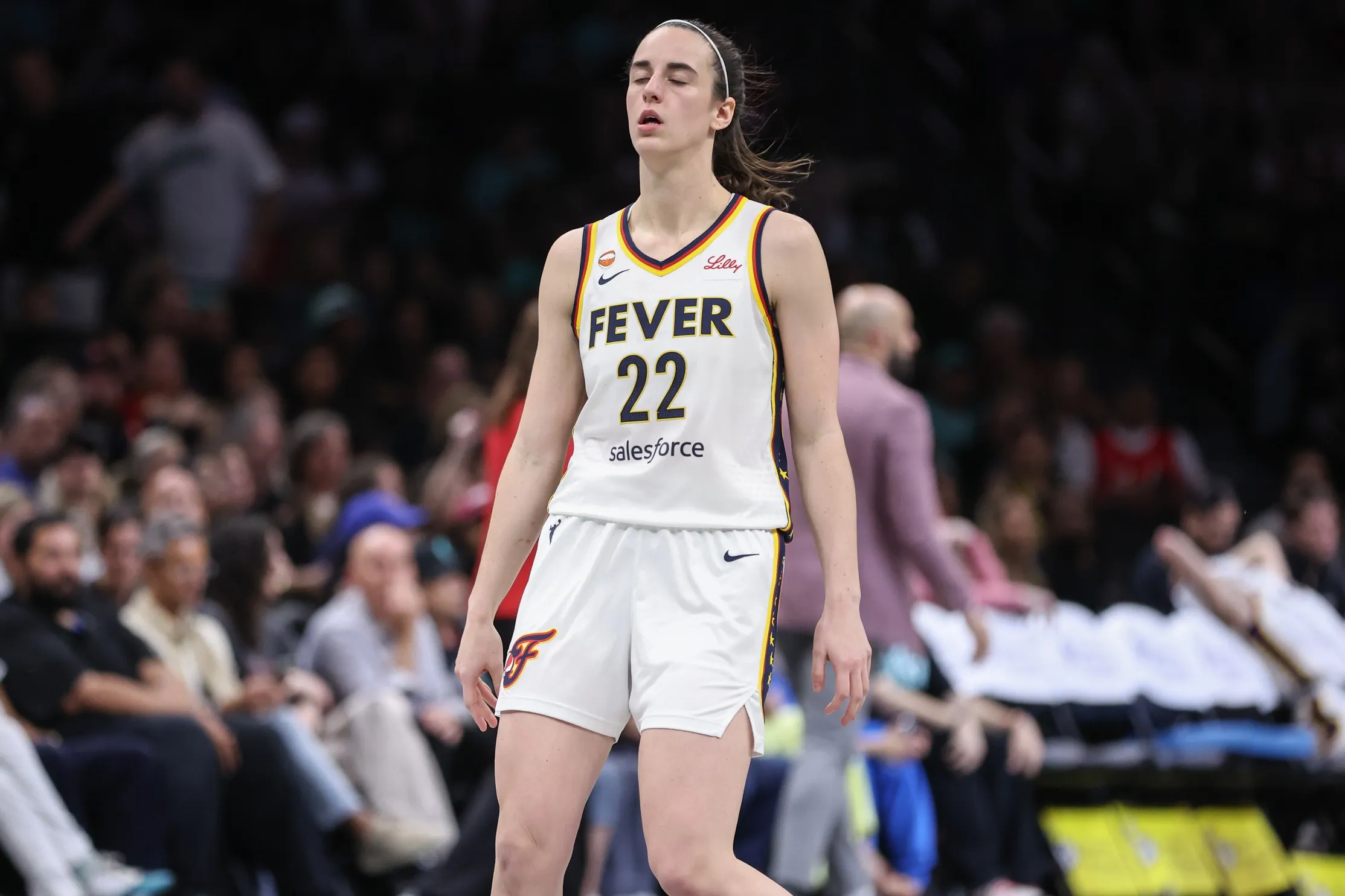 Bill Plaschke Criticizes Caitlin Clark as Fever Face Early Season Pressure
