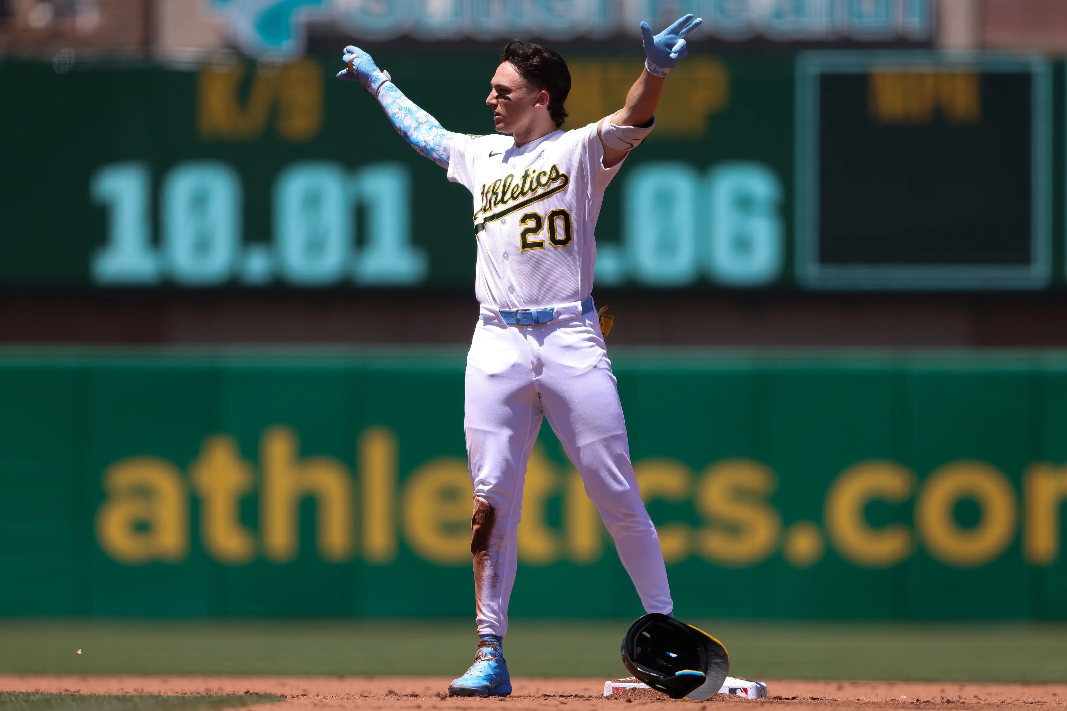 Zack Gelof Injury Clouds Breakout Season as Hit Streak Ends Against Giants