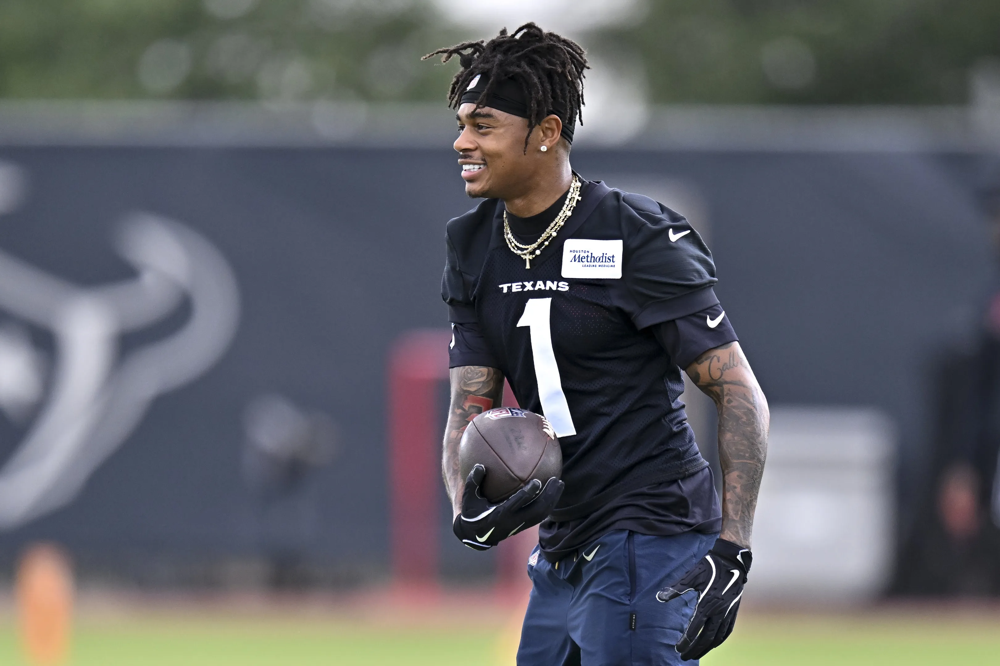 Texans’ Tank Dell Eyes Comeback Return After Long Injury Layoff