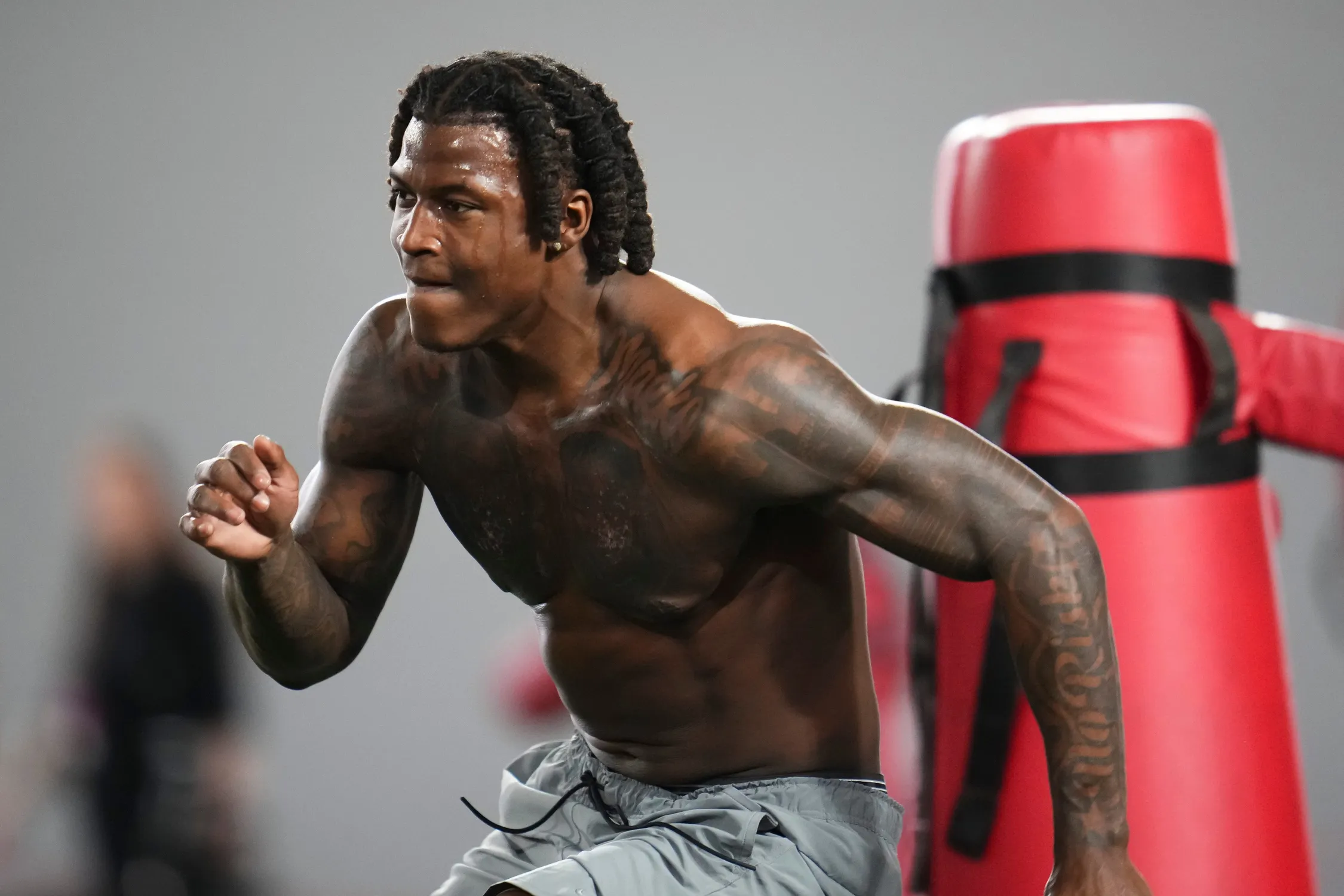Arvell Reese Draws Buzz as Elite Edge Prospect at Ohio State Pro Day