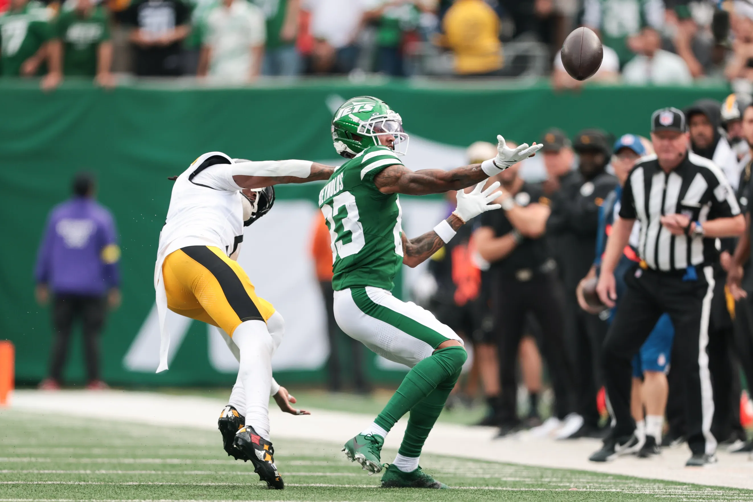 Jets Add Rookie Safety Jordan Clark as Late-Season Evaluation Continues