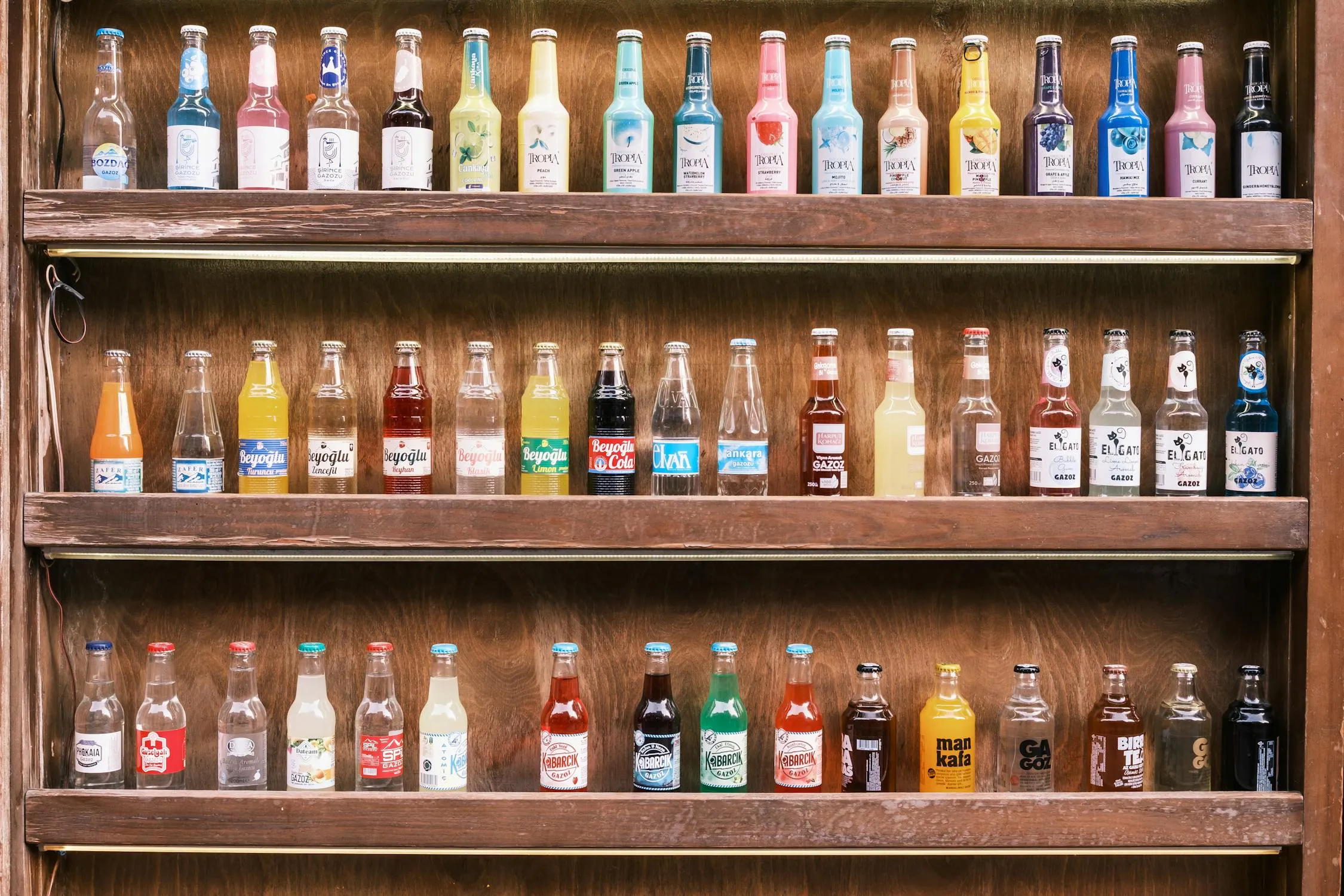 15 Drinks From the 1960s That Vanished From Shelves