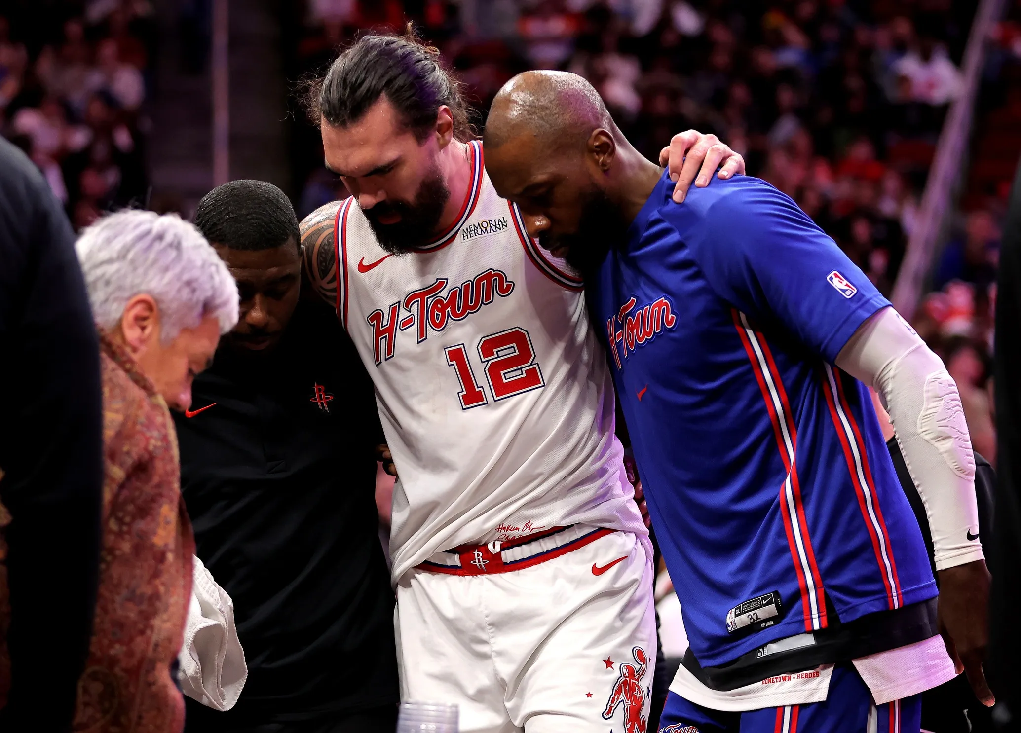 Rockets Lose Steven Adams to Season-Ending Ankle Surgery