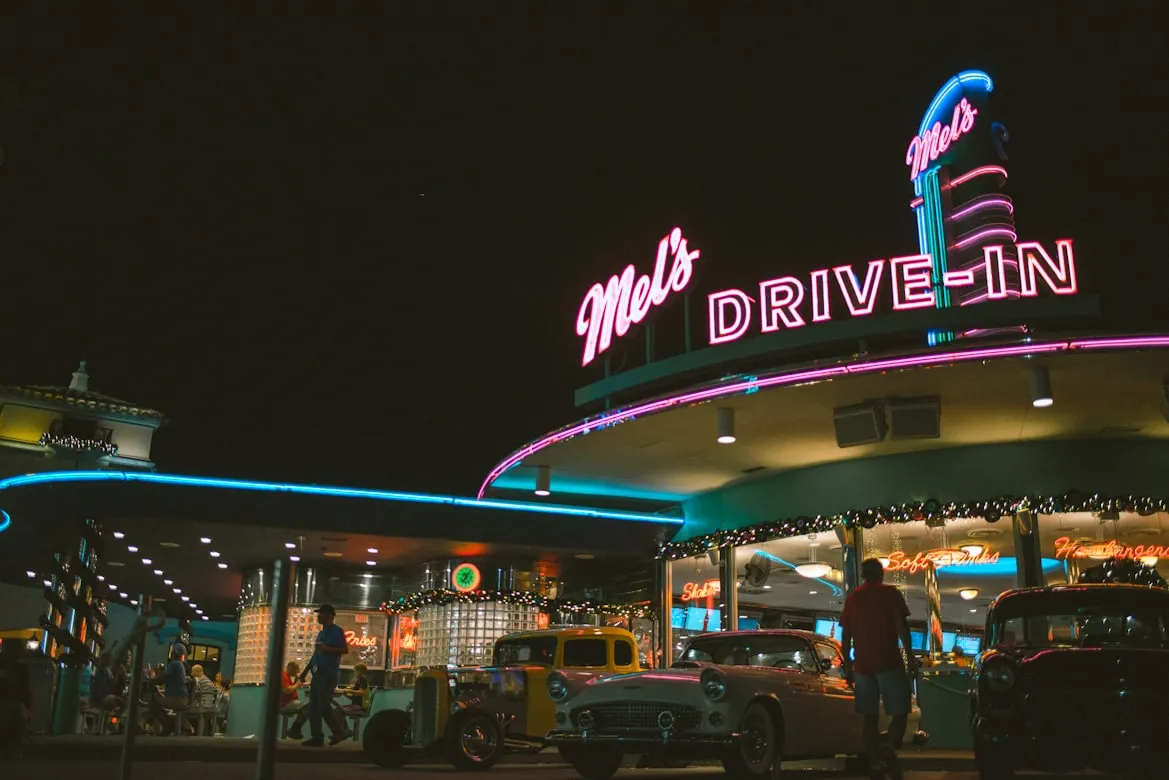 18 Abandoned Drive-In Theaters from the ’80s You Can’t Visit
