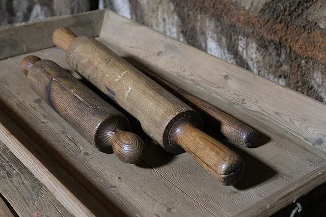 Navaro on Wikimedia Commons 