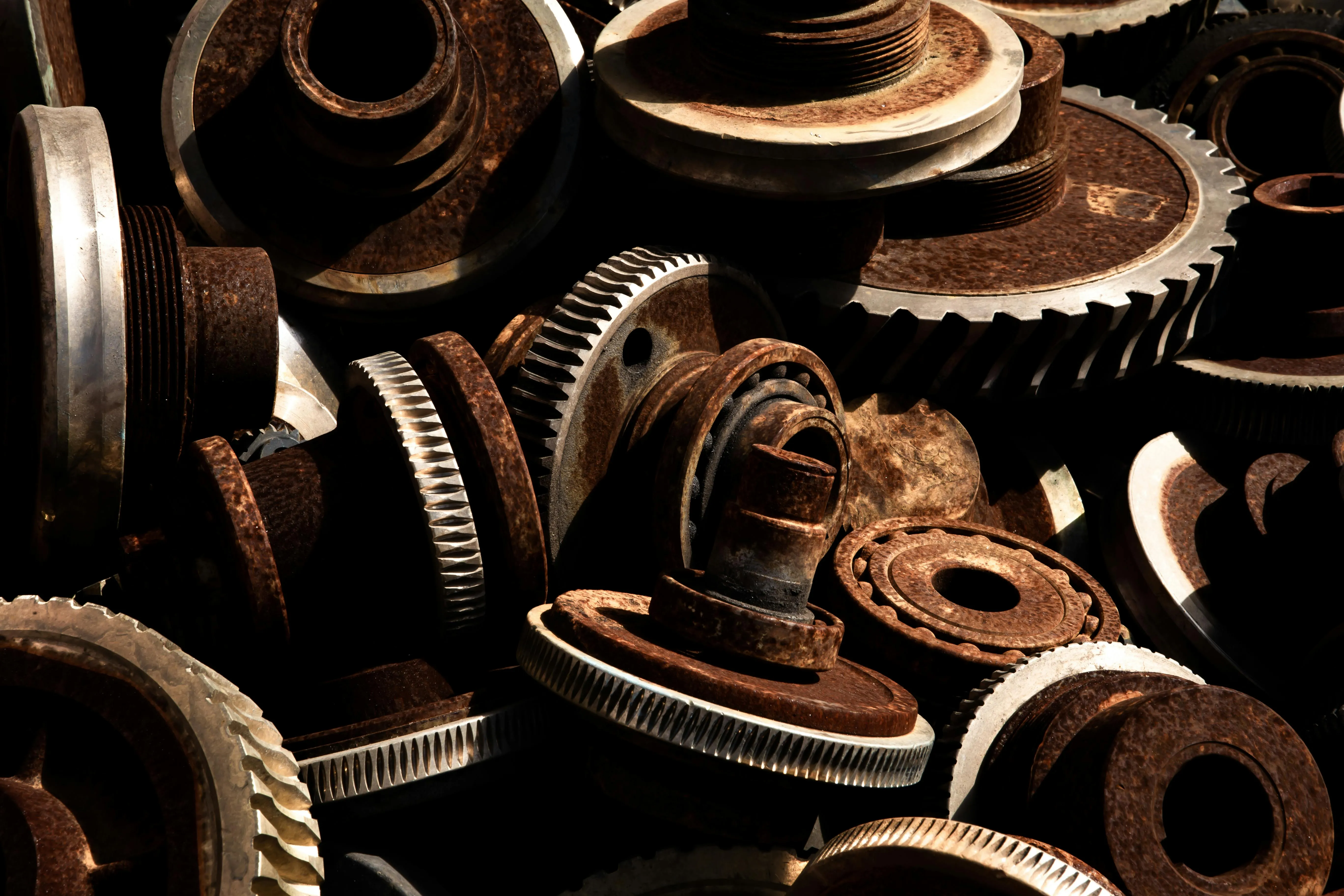 18 Machines That Move Without Any Known Power Source