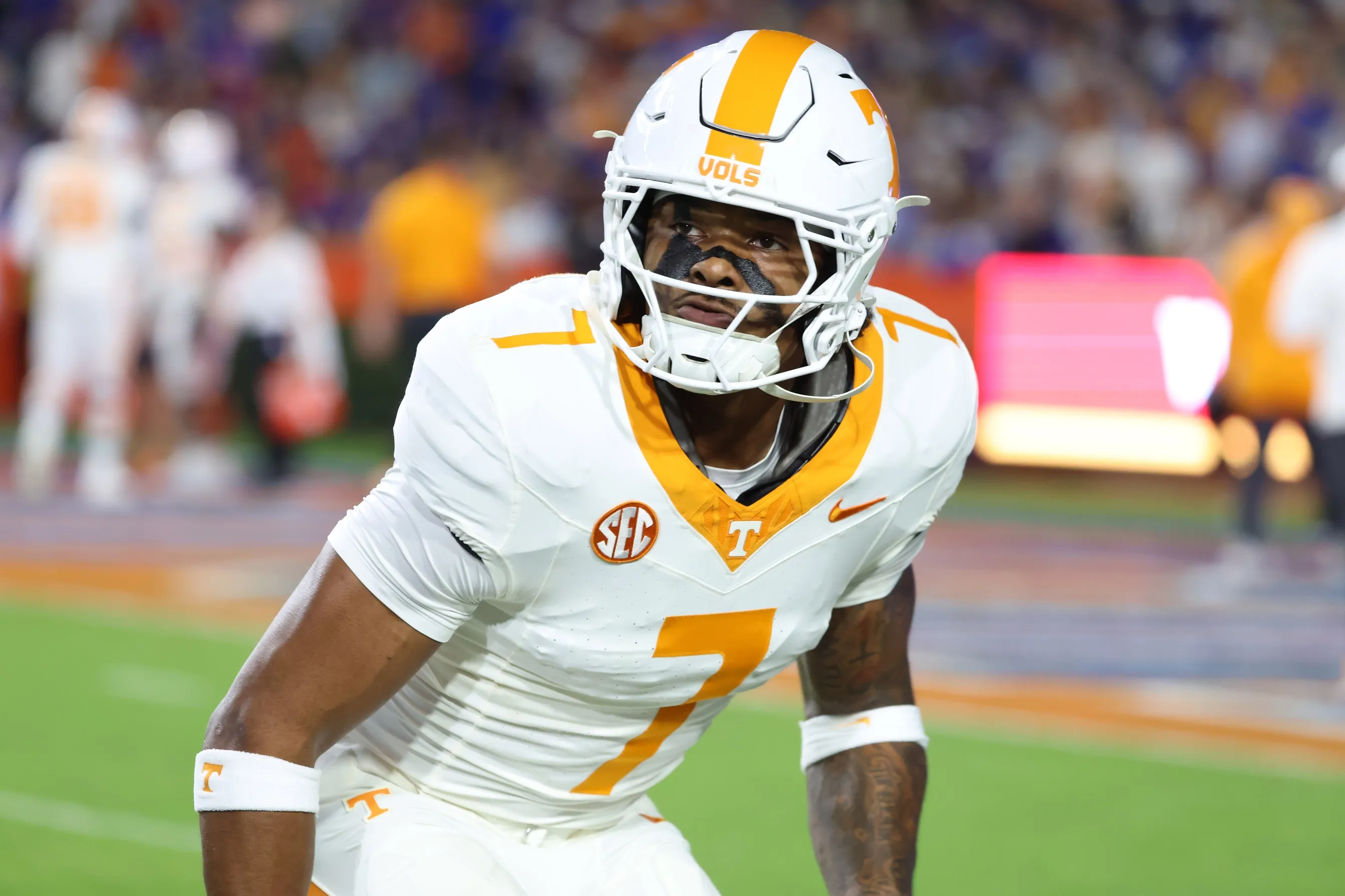 Arion Carter Chooses Transfer Portal Over NFL Draft, Leaves Tennessee