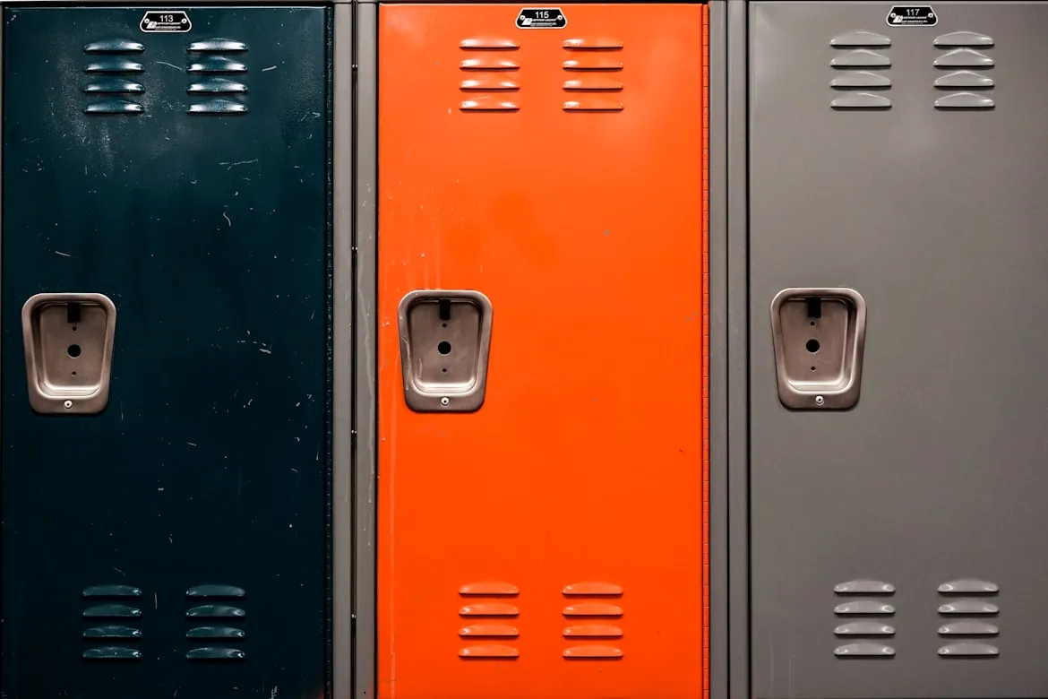 16 Things Every 1990s School Locker Contained