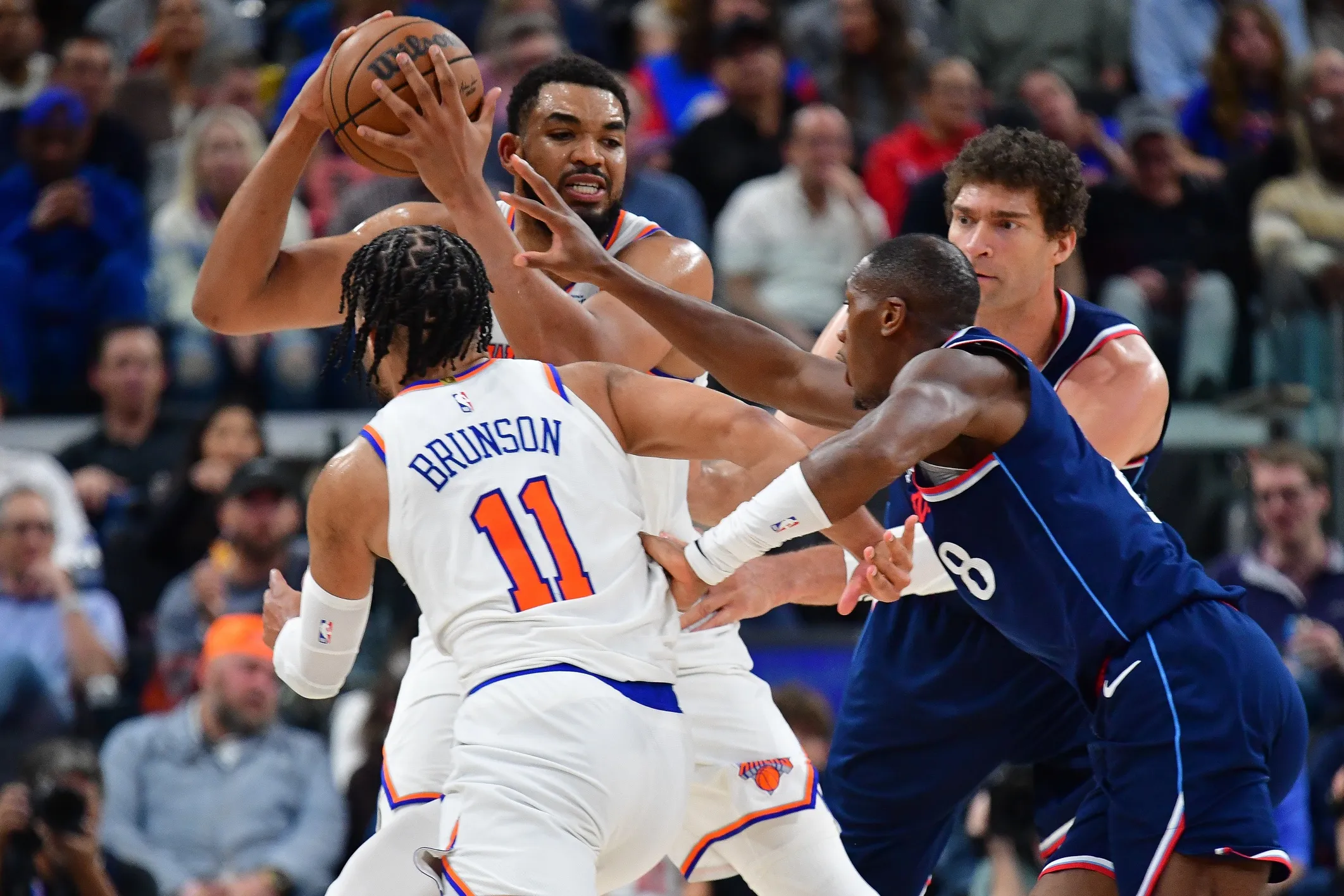 Knicks’ Turnover Woes Surface Again in Loss to Clippers