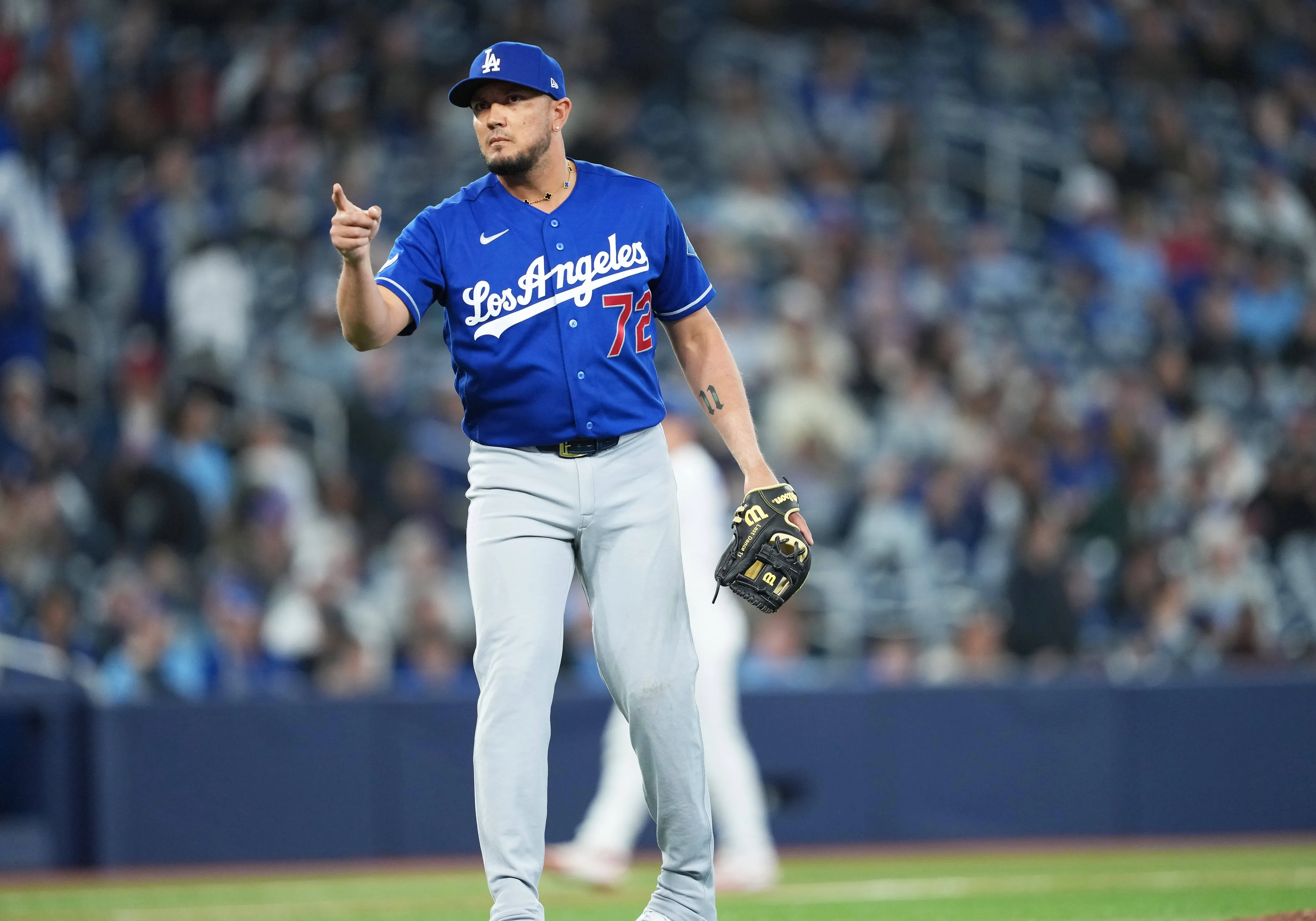 Miguel Rojas Takes Mound in Dodgers’ Blowout Win Over Blue Jays