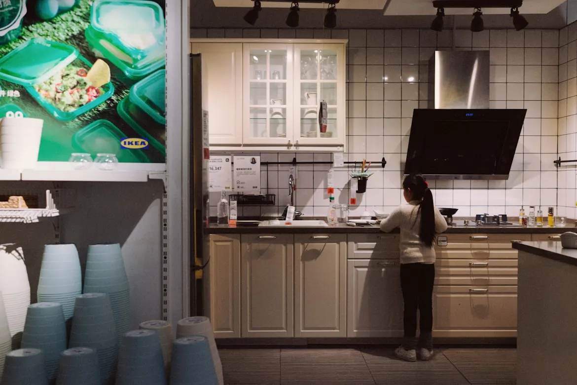 14 Things Every Household Had Installed in the 1970s That Disappeared