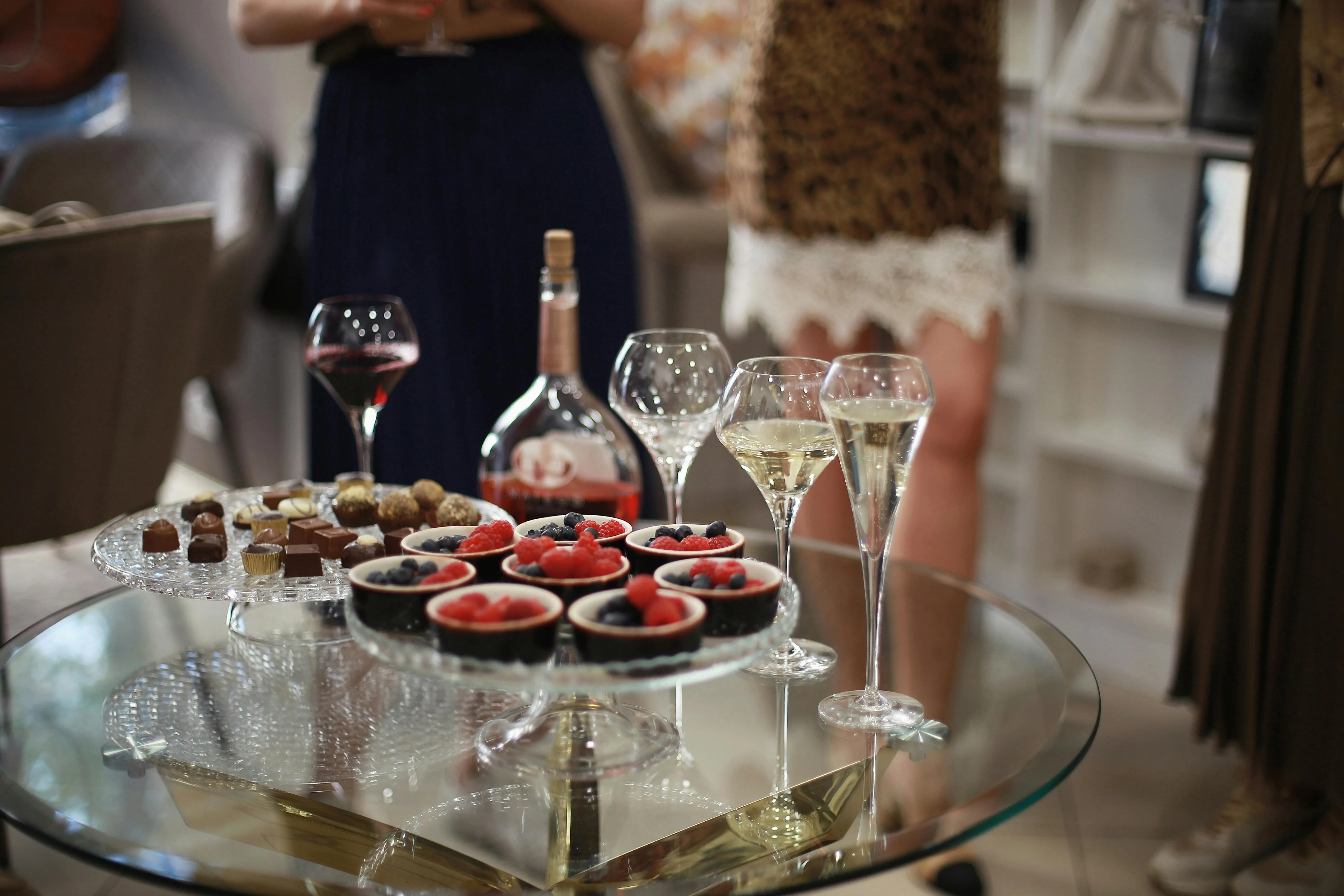 10 Social Customs Observed During Gatherings