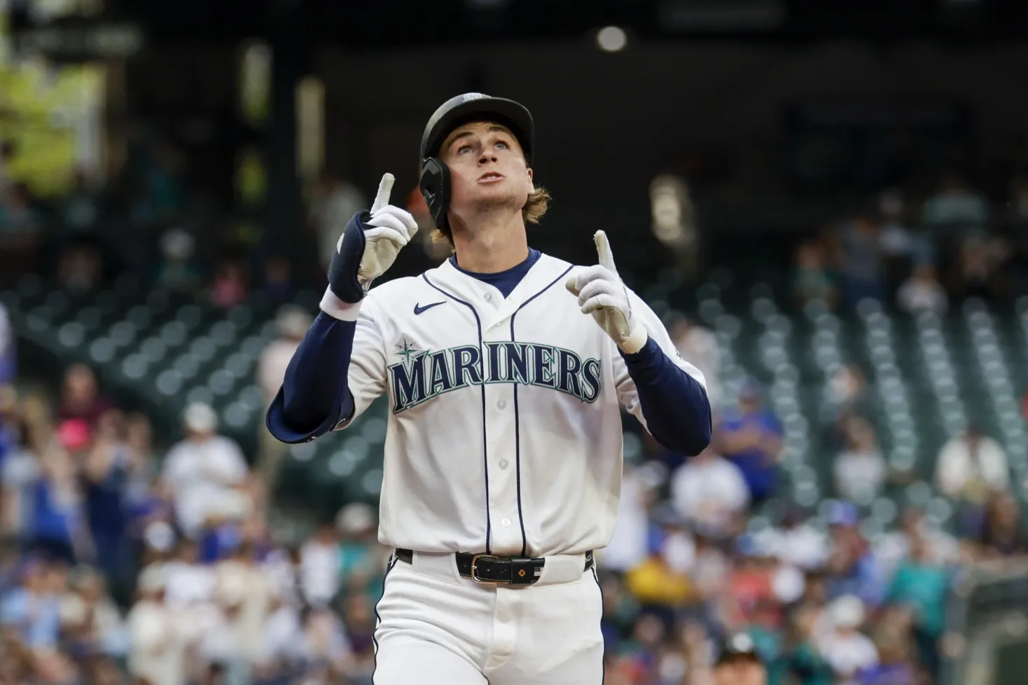 Colt Emerson’s Game-Ending Sliding Catch Extends Mariners’ Winning Streak to Eight