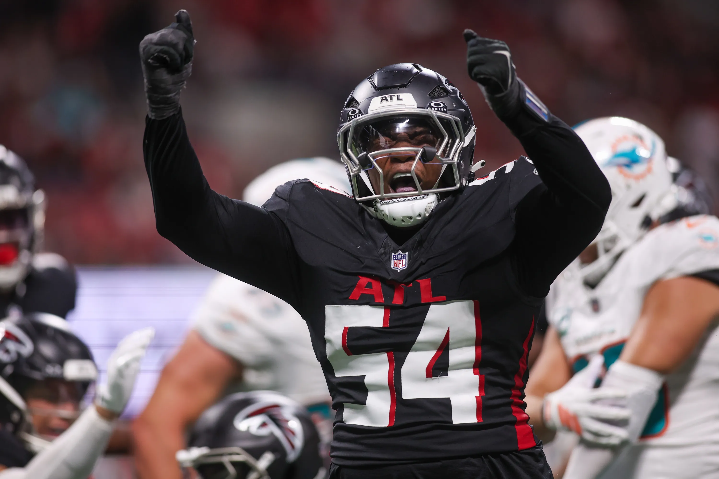 Falcons’ Brandon Dorlus Avoids Major Injury, Set to Miss Season Finale