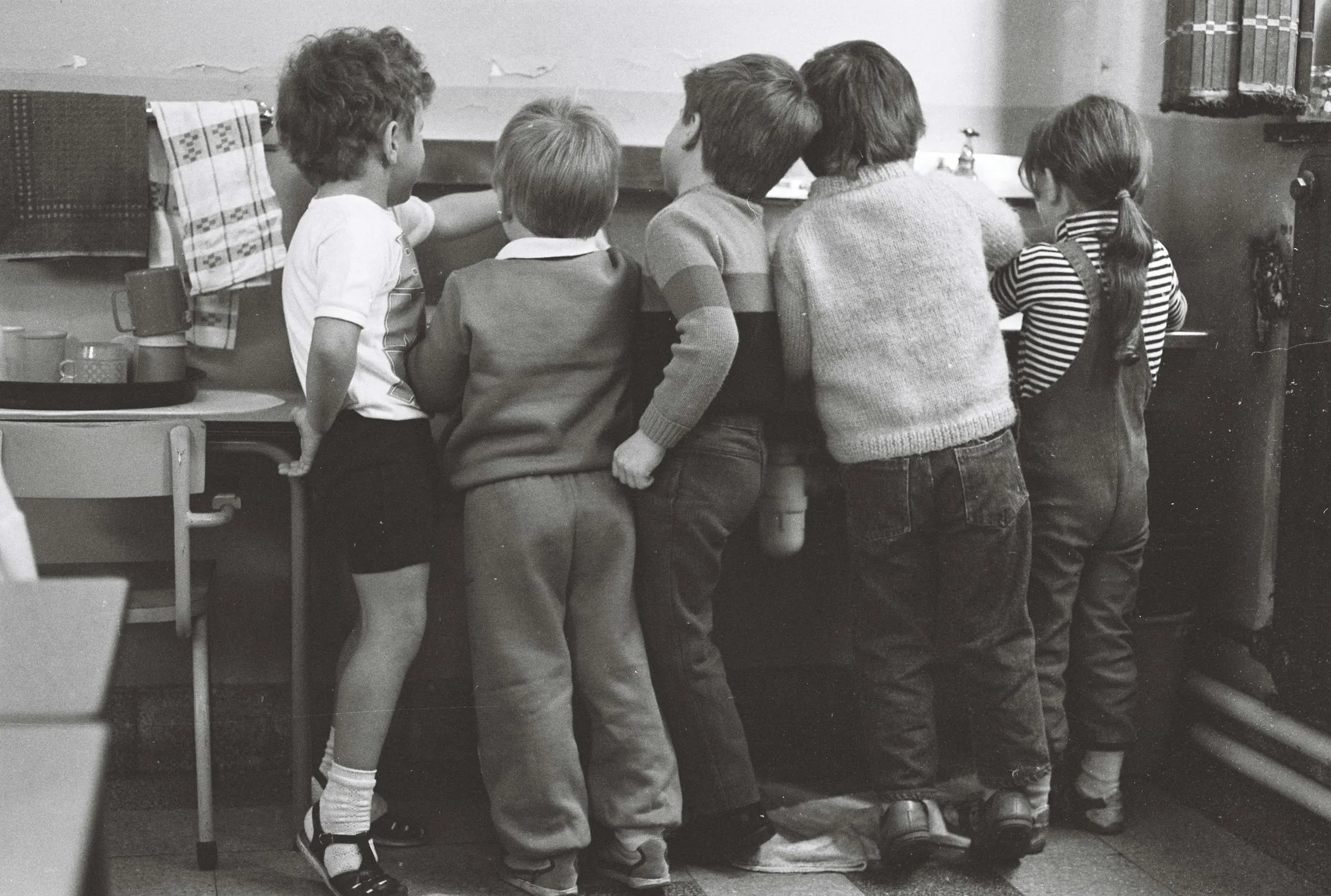 15 Things Every Kid Remembered About Going to School in the ’70s