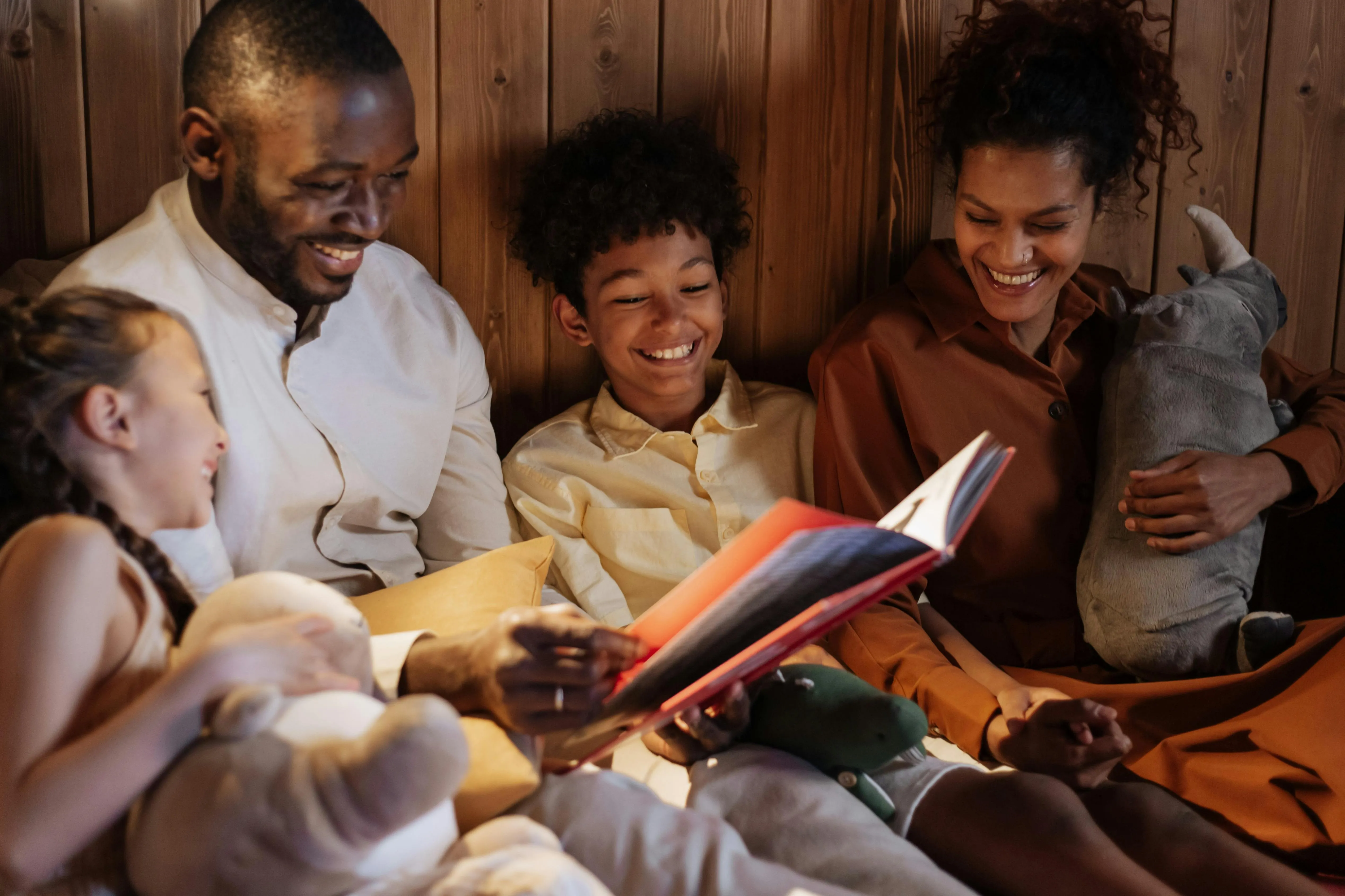 18 Shared Experiences That Strengthened Family Bonds