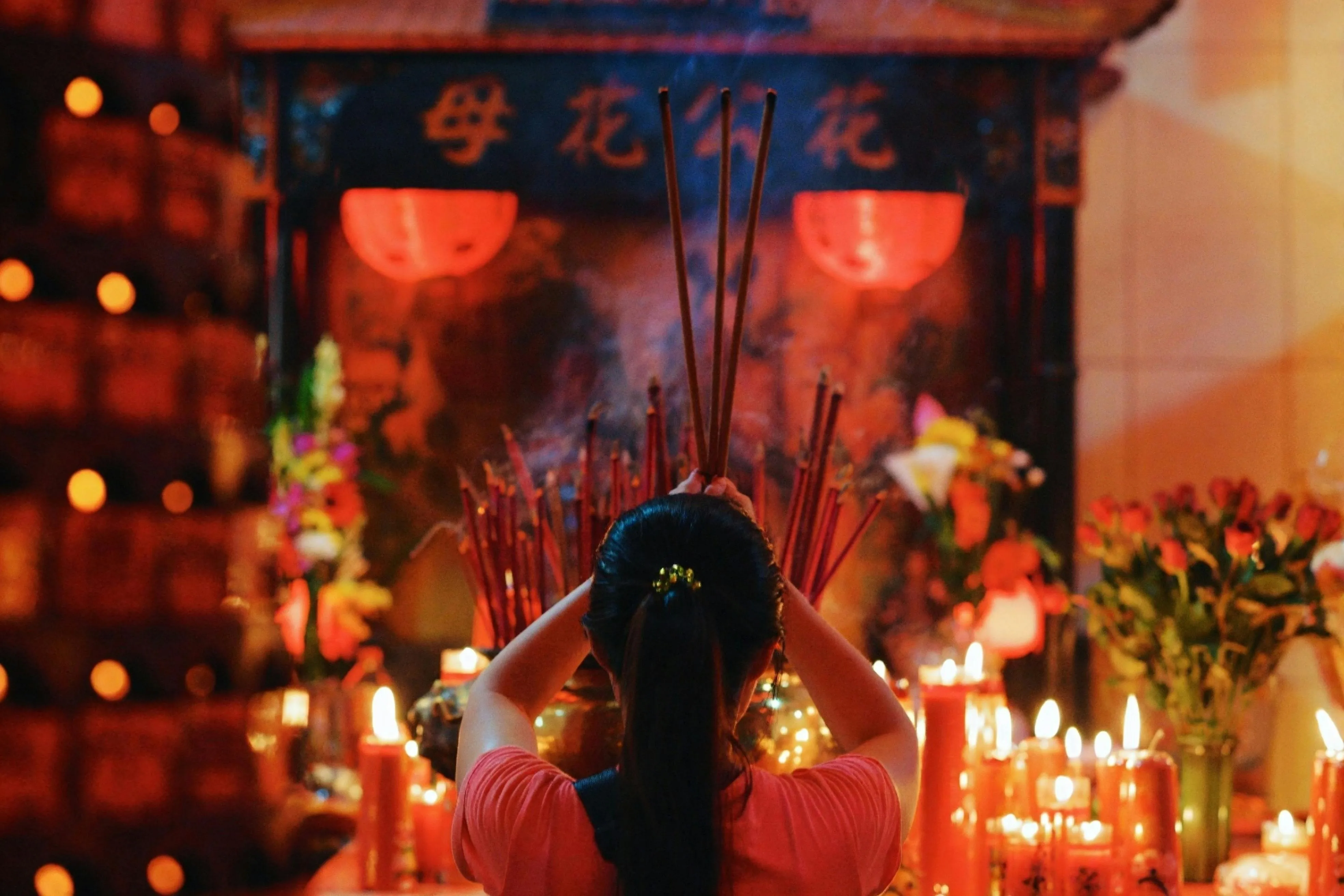 20 Traditions Maintained Through Family Stories